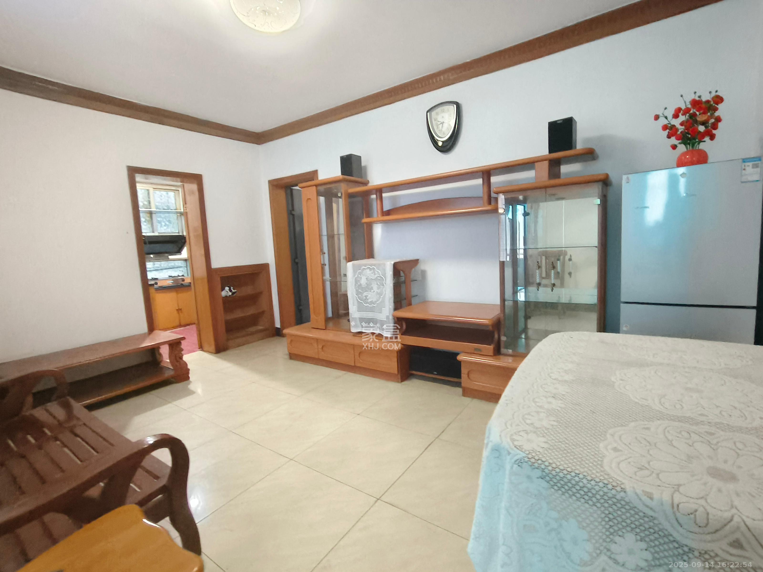 南门口晏家塘社区 2室1厅1卫 1500.0元/月 南门口晏家塘社区 2室1厅1卫 1500.0元/月室内图