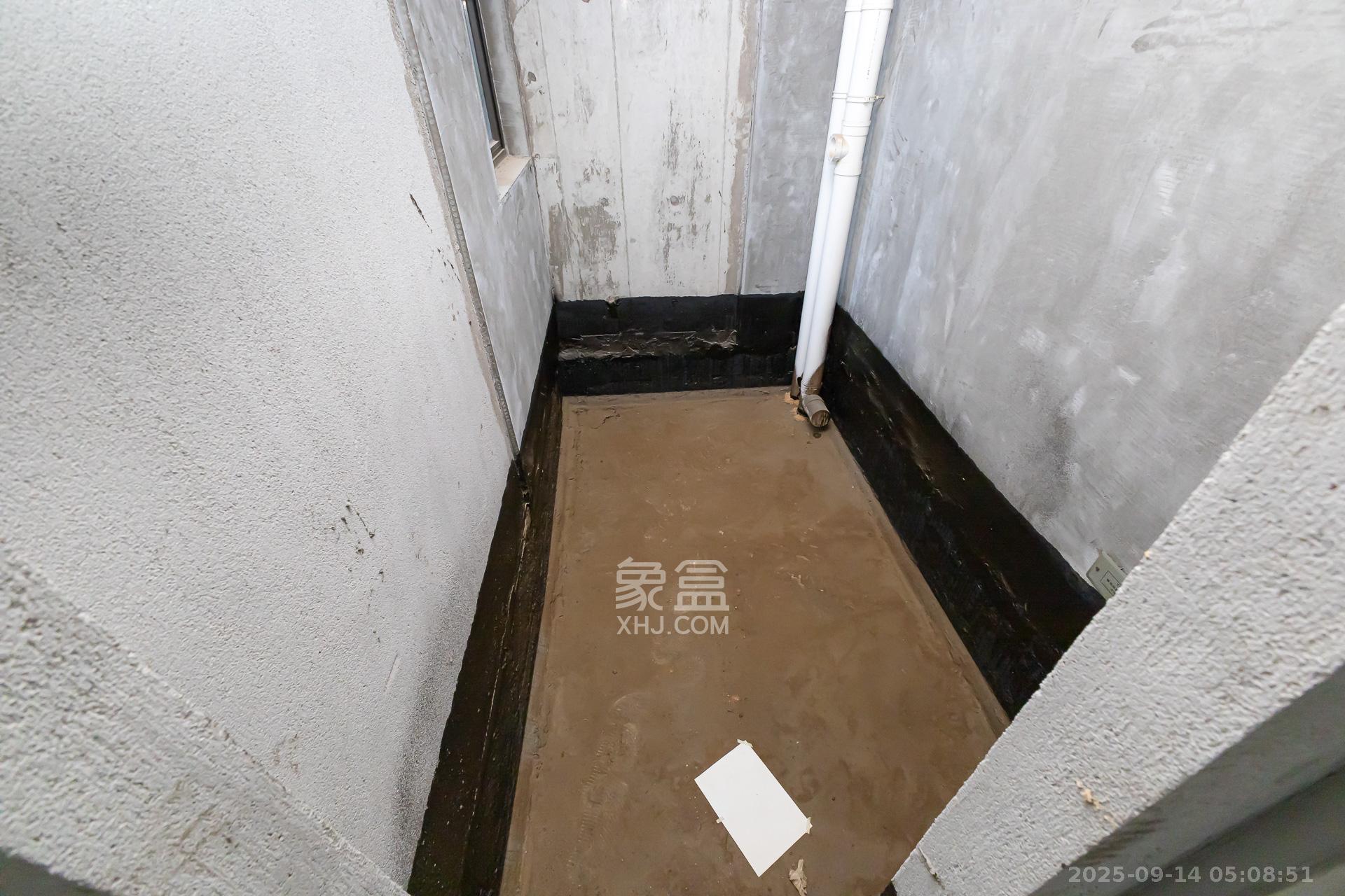 润和湘江天地AB区  4室2厅2卫    210.0万卫生间