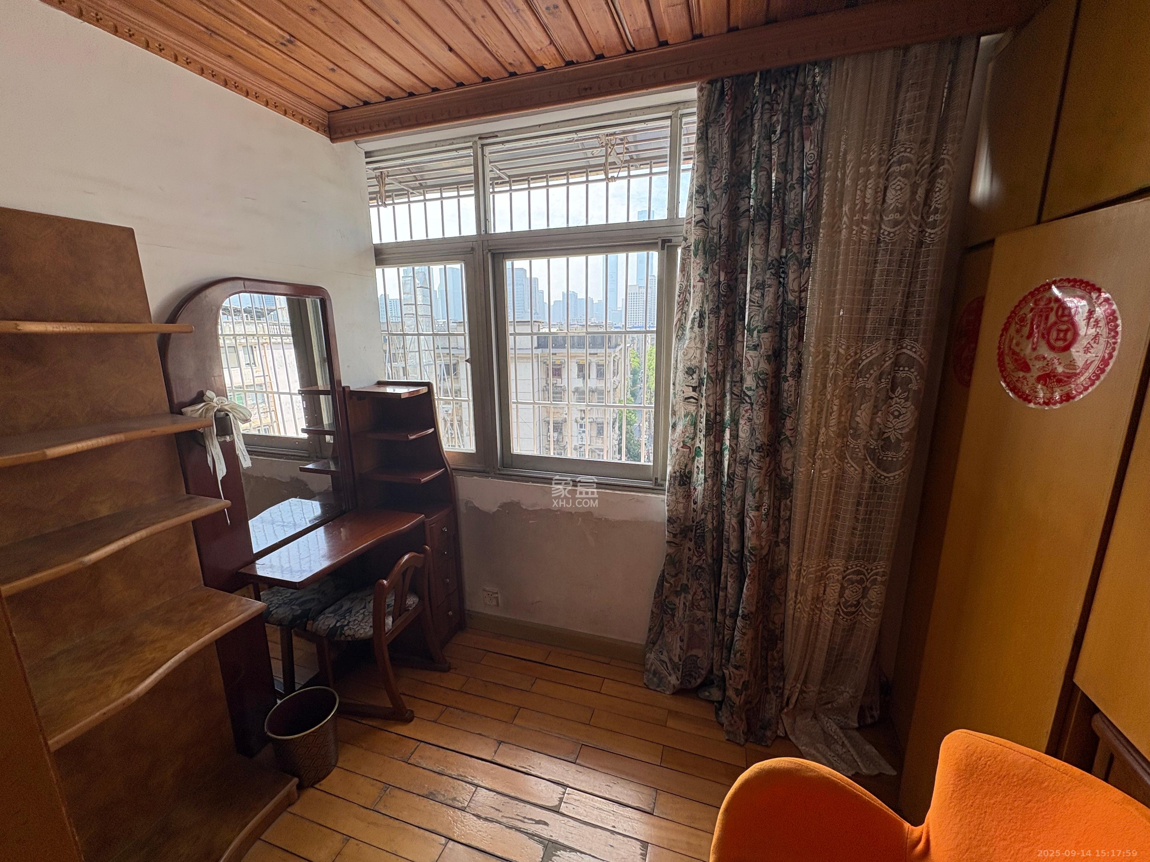 湘春路建行宿舍(佘家塘巷7号) 2室2厅1卫 1900.0元/月 湘春路建行宿舍(佘家塘巷7号) 2室2厅1卫 1900.0元/月室内图