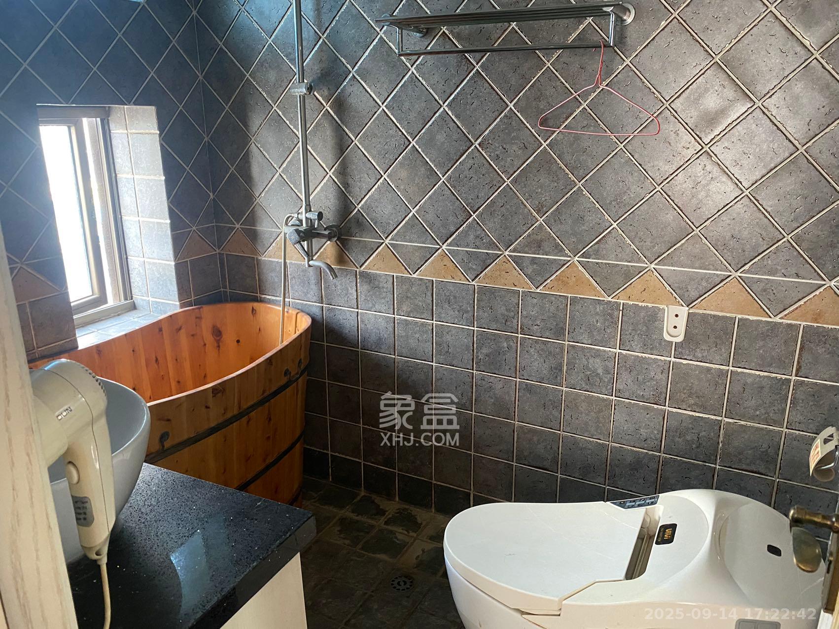 长宝1667 1室2厅1卫 4300.0元/月 长宝1667 1室2厅1卫 4300.0元/月室内图