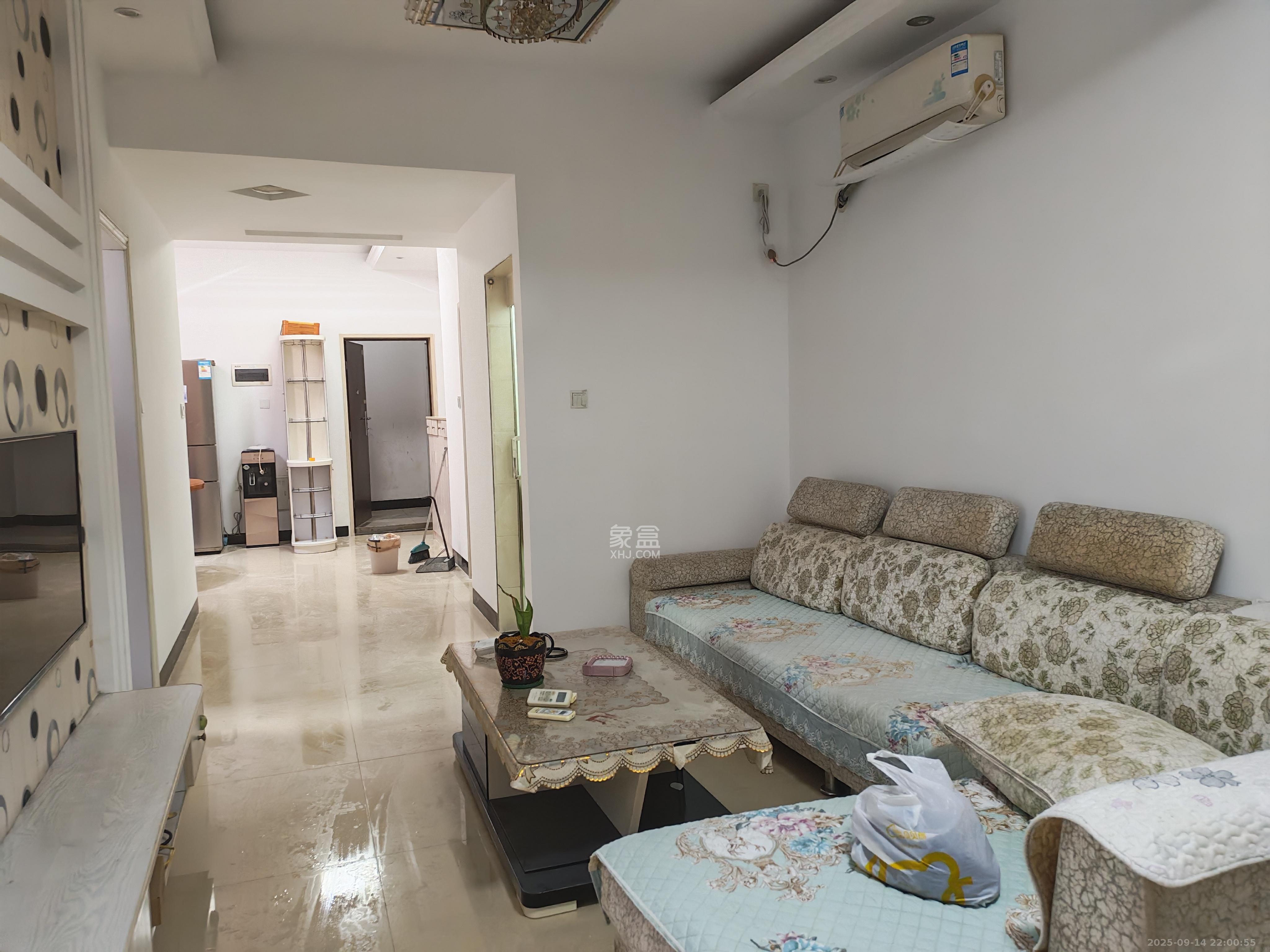 新盛珑璟台 2室2厅1卫 2000.0元/月 新盛珑璟台 2室2厅1卫 2000.0元/月室内图