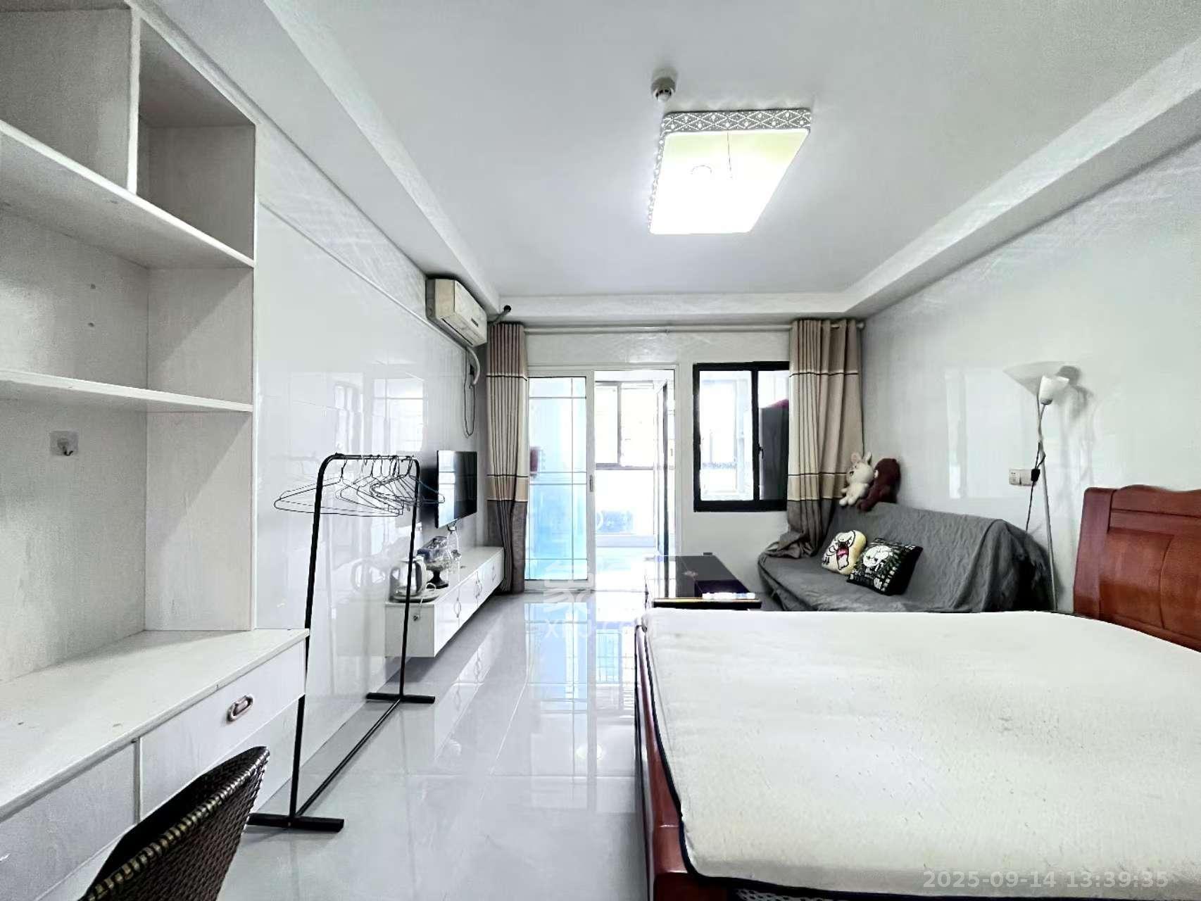 望兴景园二期(望兴西西里) 1室1厅1卫 1800.0元/月 望兴景园二期(望兴西西里) 1室1厅1卫 1800.0元/月室内图