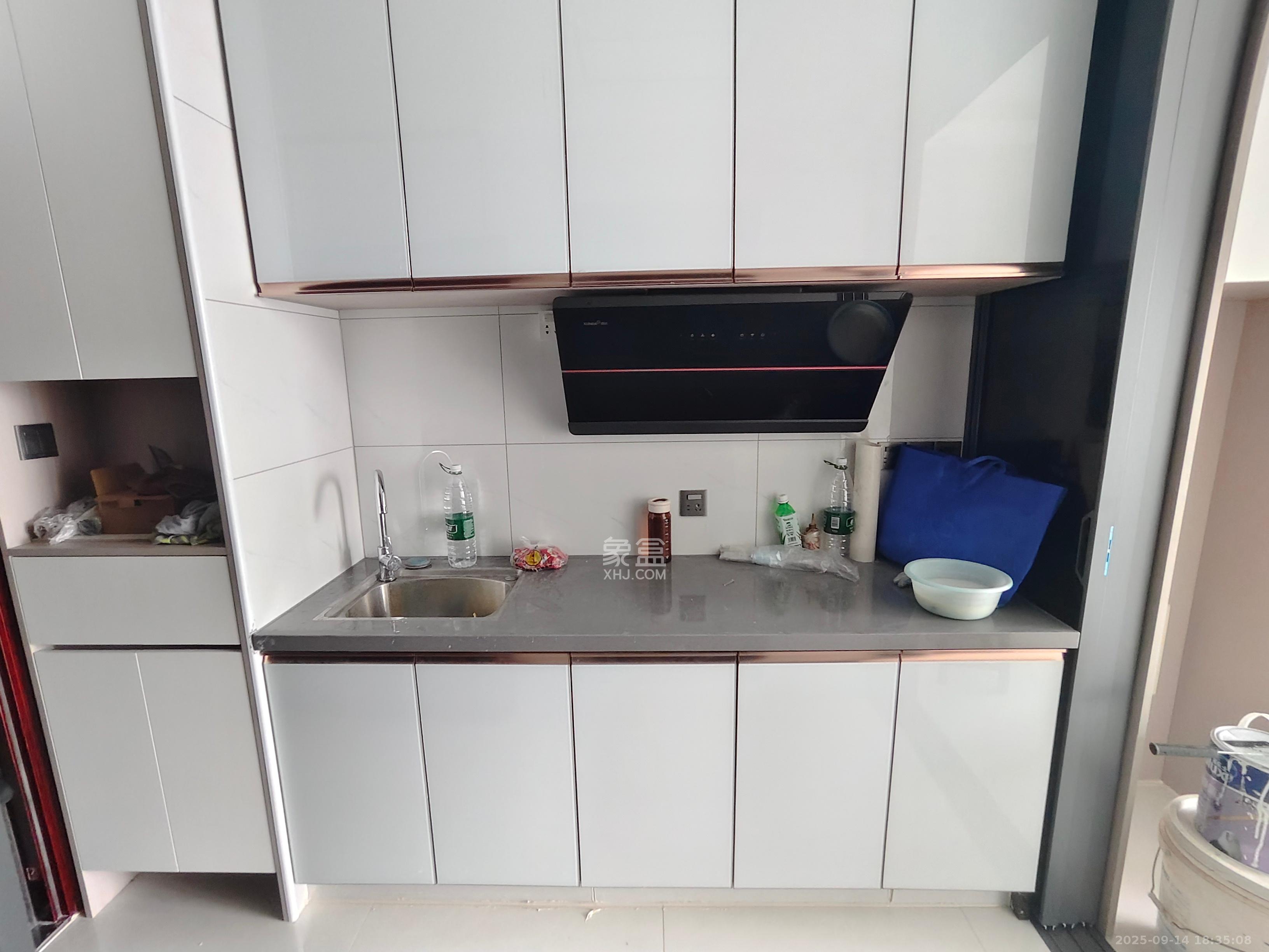 梅溪湖家居建材城 1室0厅0卫 1500.0元/月 梅溪湖家居建材城 1室0厅0卫 1500.0元/月室内图