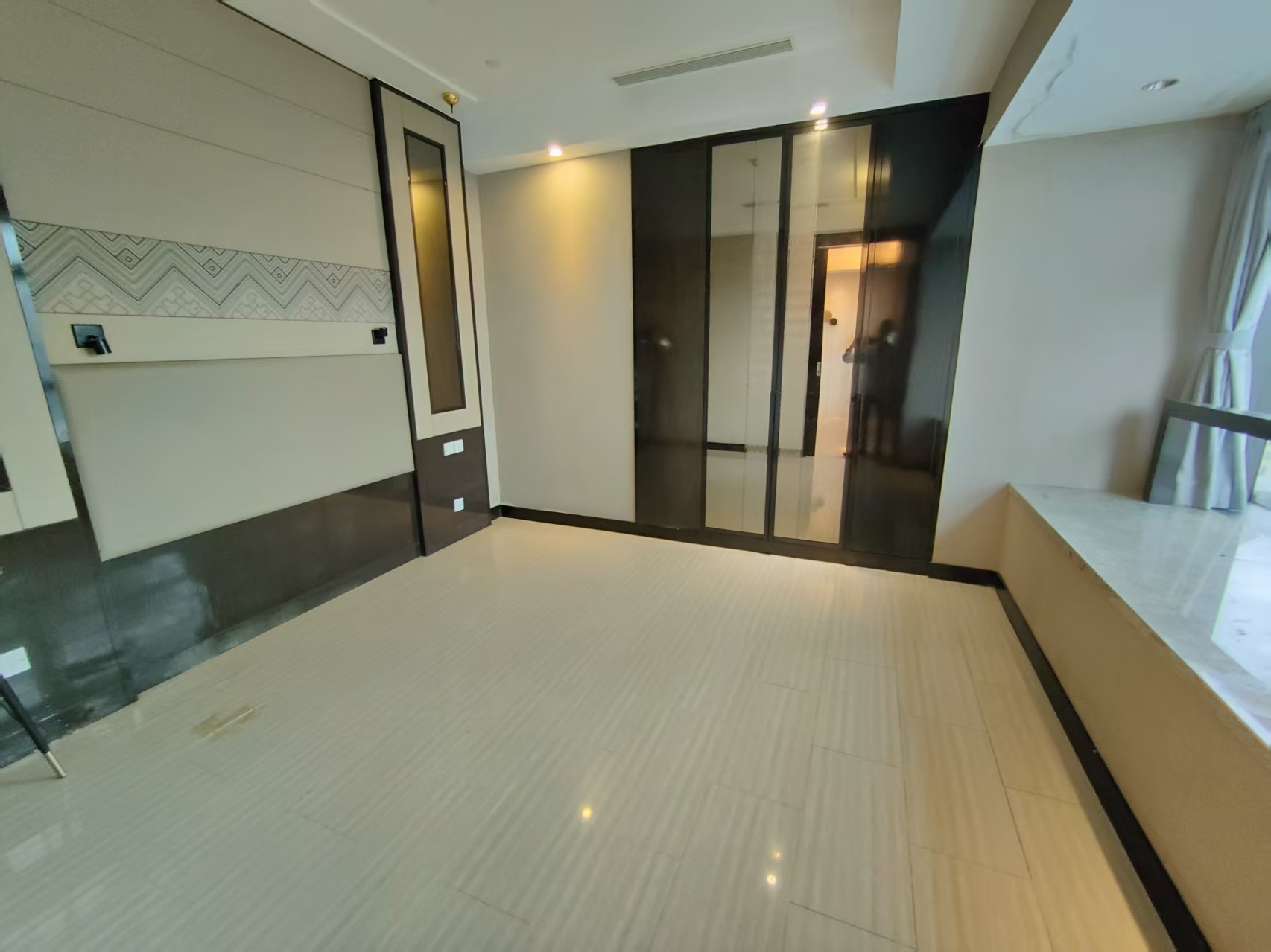 海航国际广场 1室1厅1卫 100.0万 海航国际广场 1室1厅1卫 100.0万室内图