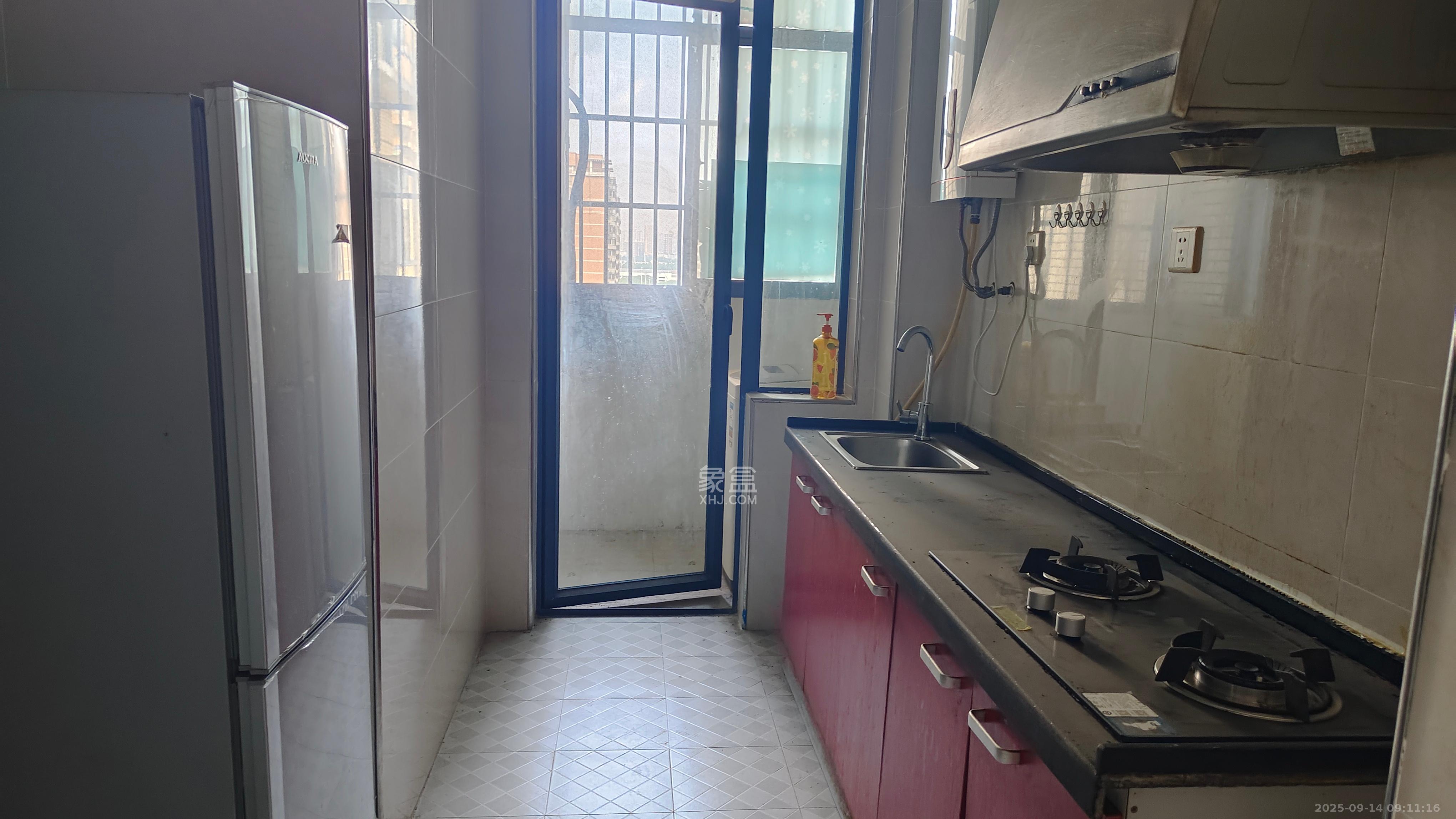 中国铁建国际城一期  2室2厅1卫    1400.0元/月室内图