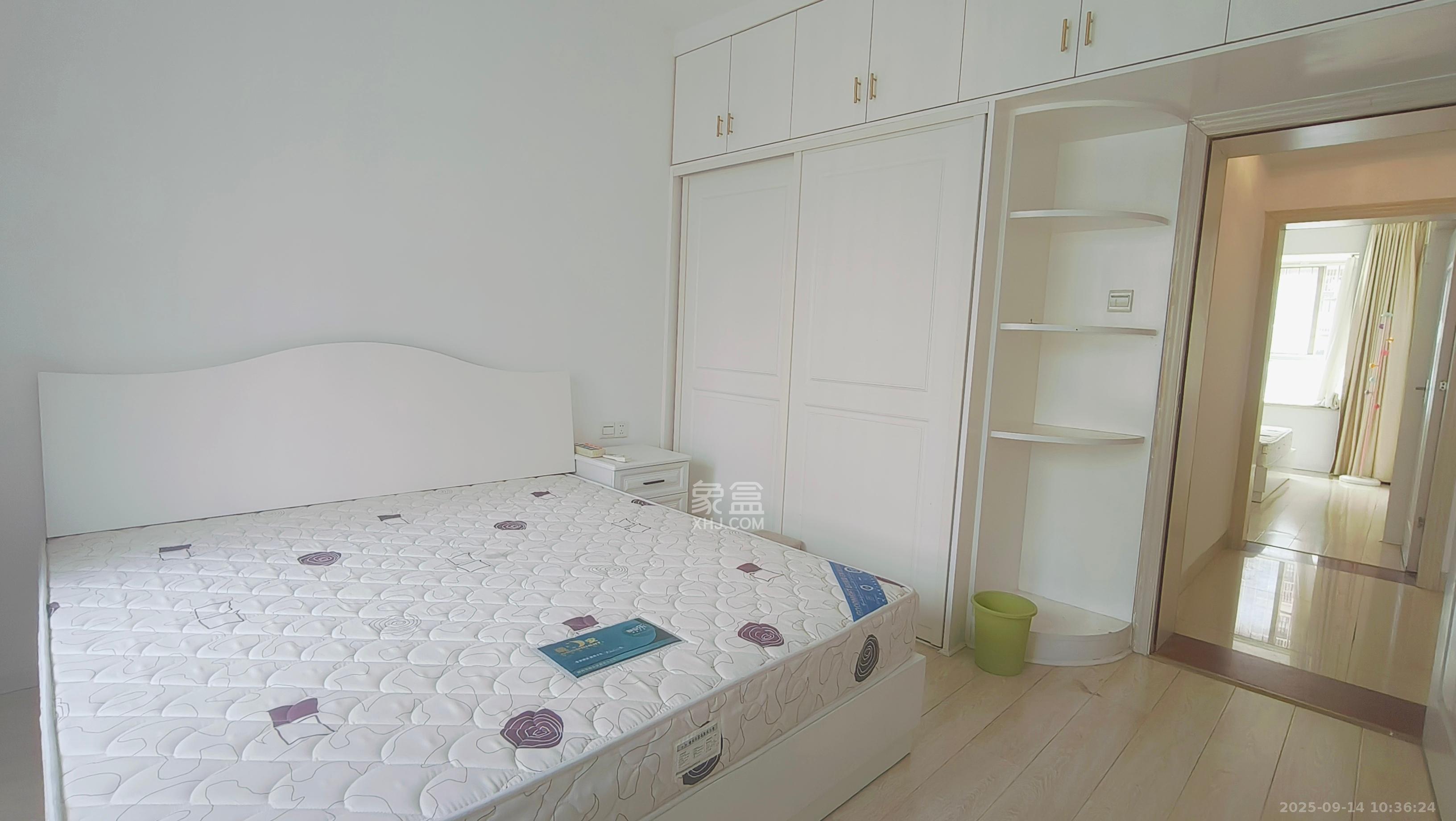 湘楚家园 3室2厅2卫 2000.0元/月 湘楚家园 3室2厅2卫 2000.0元/月室内图