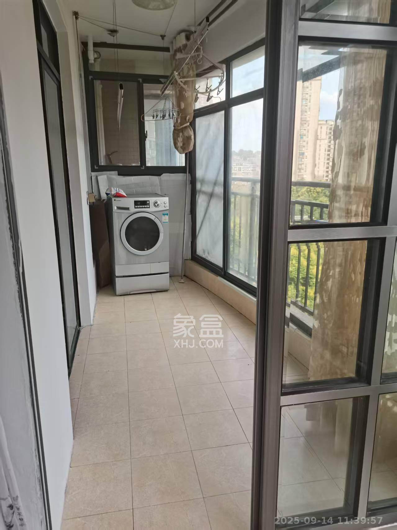 中建麓山和苑 3室2厅2卫 2200.0元/月 中建麓山和苑 3室2厅2卫 2200.0元/月室内图