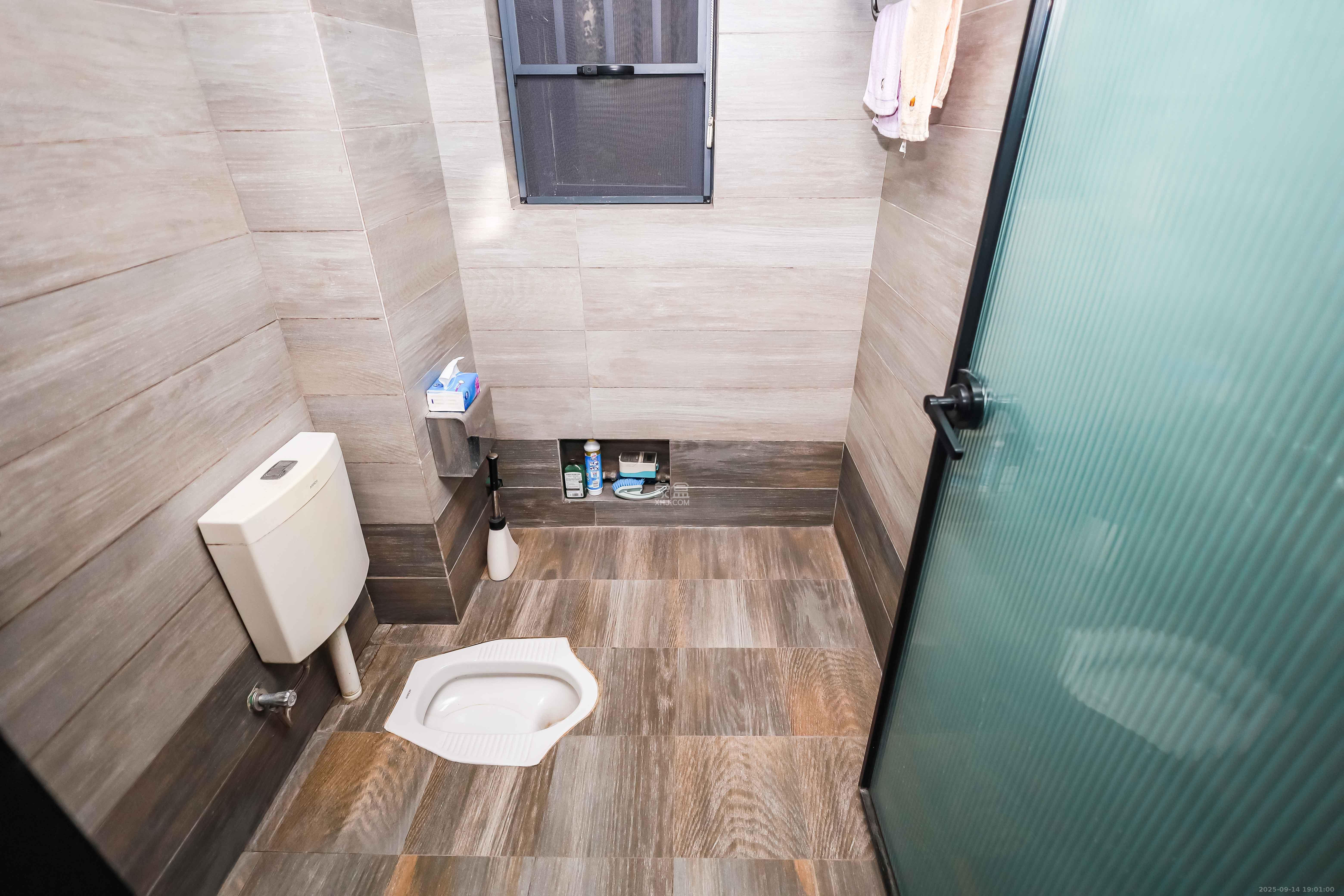 长房时代城  1室2厅2卫    171.6万卫生间