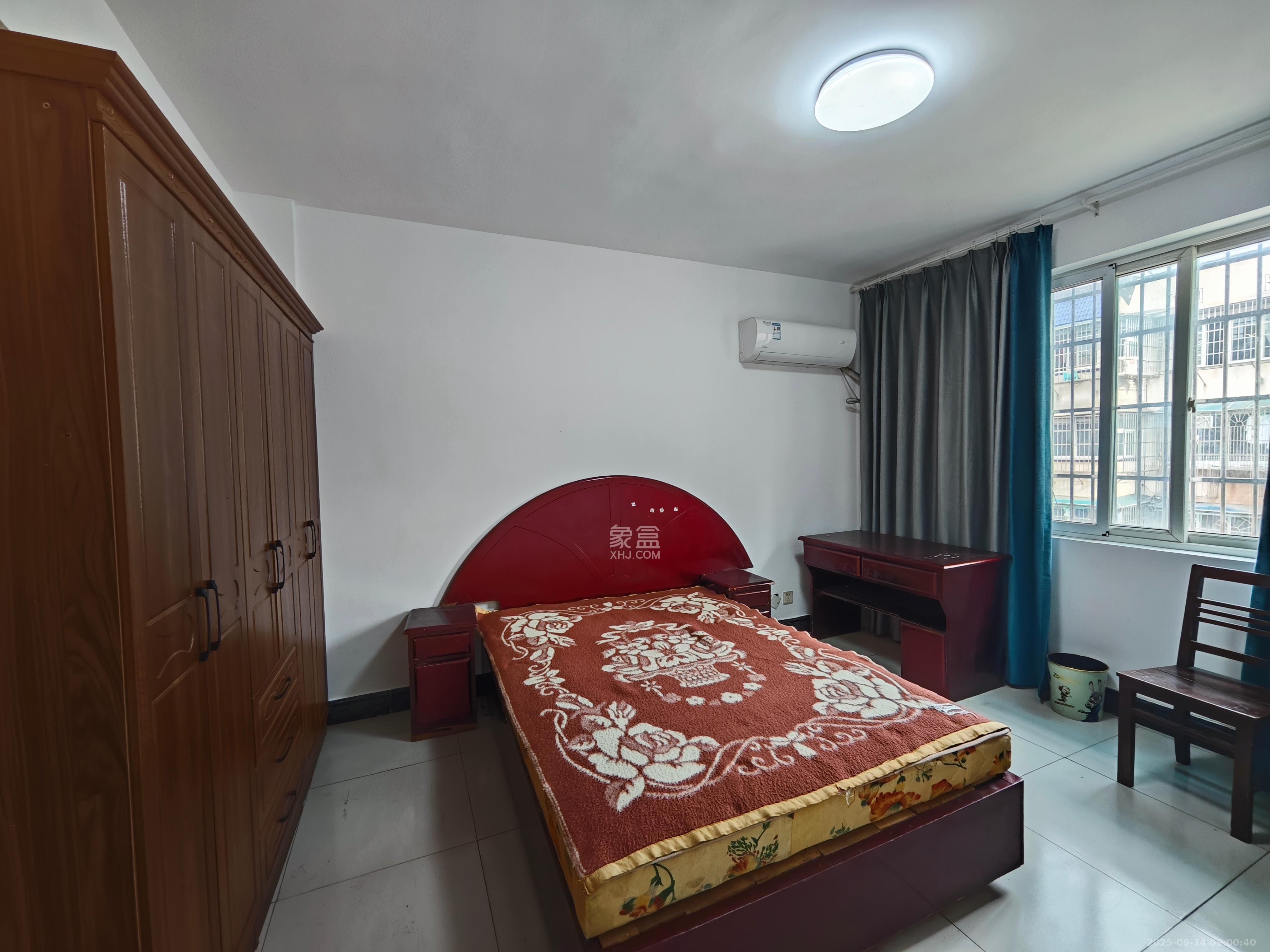 天鸿小区  2室1厅1卫    1600.0元/月室内图