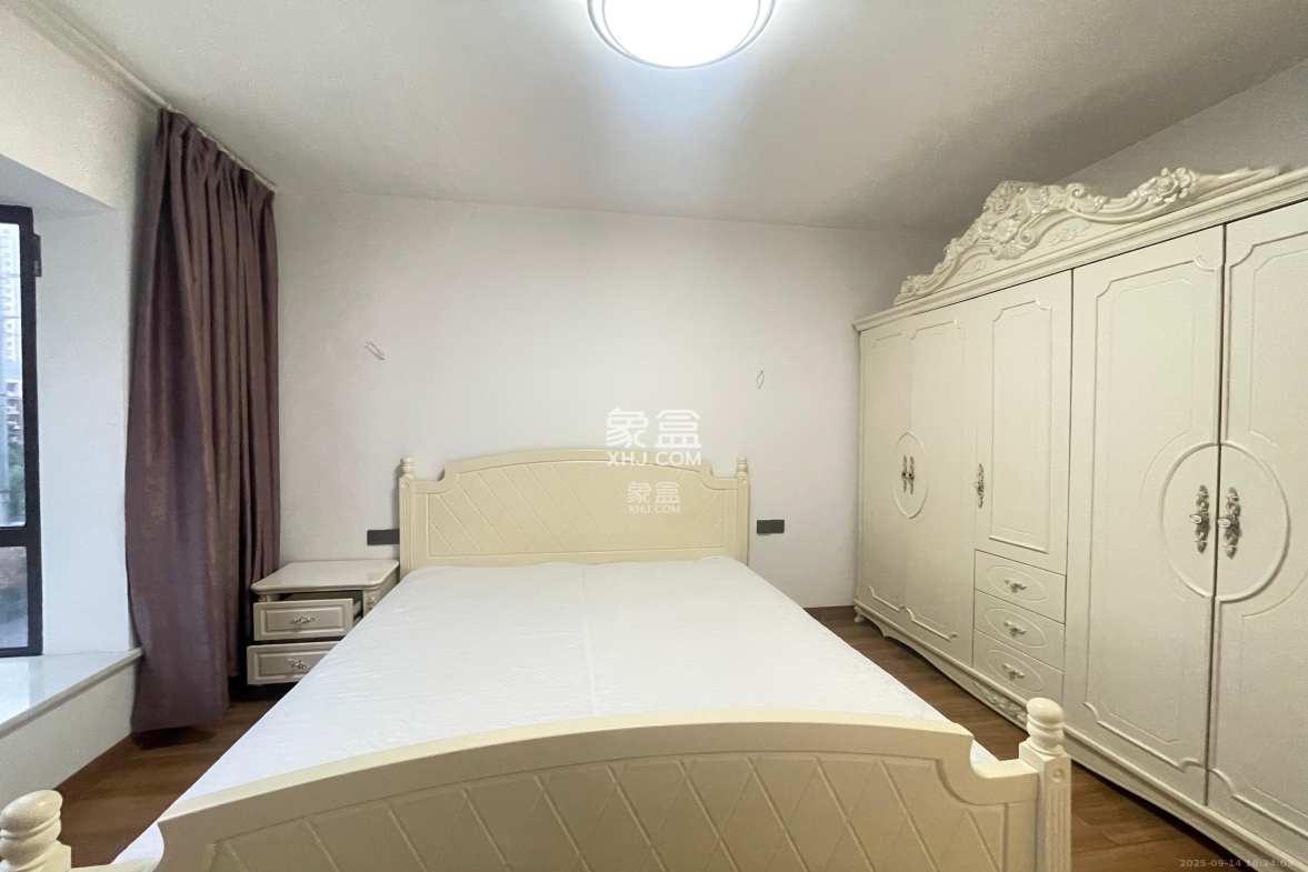 润和滨江府 4室2厅2卫 2800.0元/月 润和滨江府 4室2厅2卫 2800.0元/月室内图