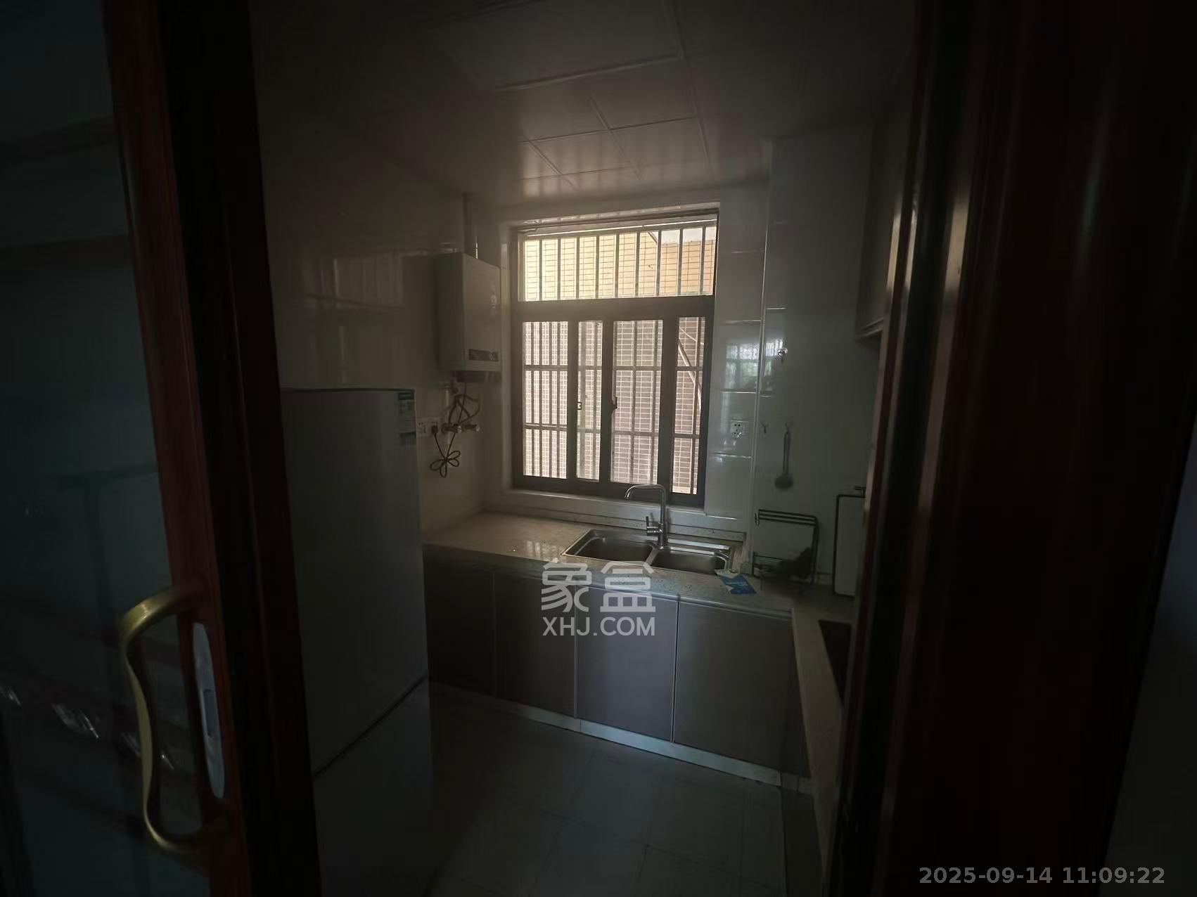 景塘家园  3室1厅1卫    2200.0元/月 景塘家园  3室1厅1卫    2200.0元/月室内图