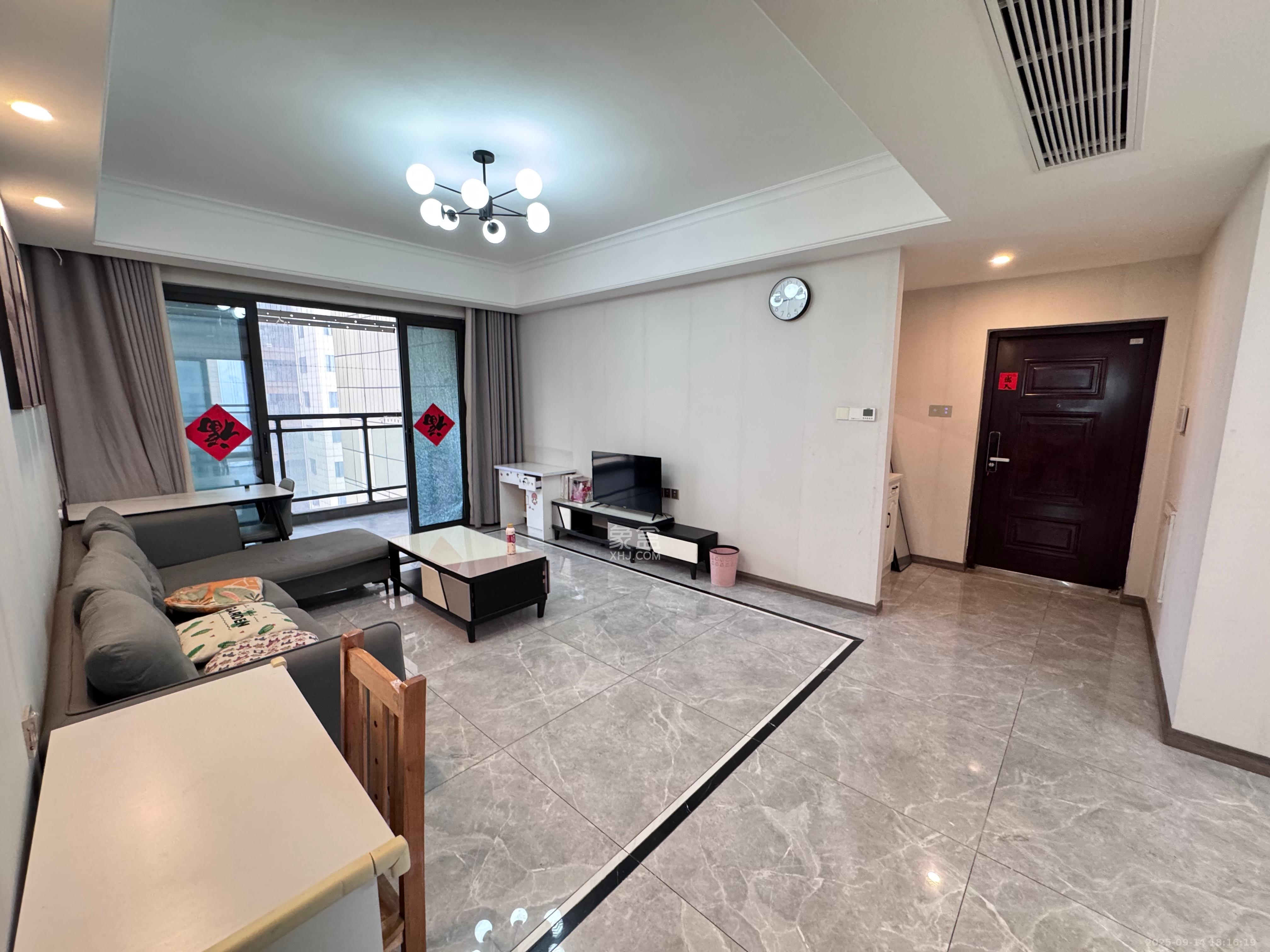 梦想新天地  4室2厅2卫   3500.00元/月室内图