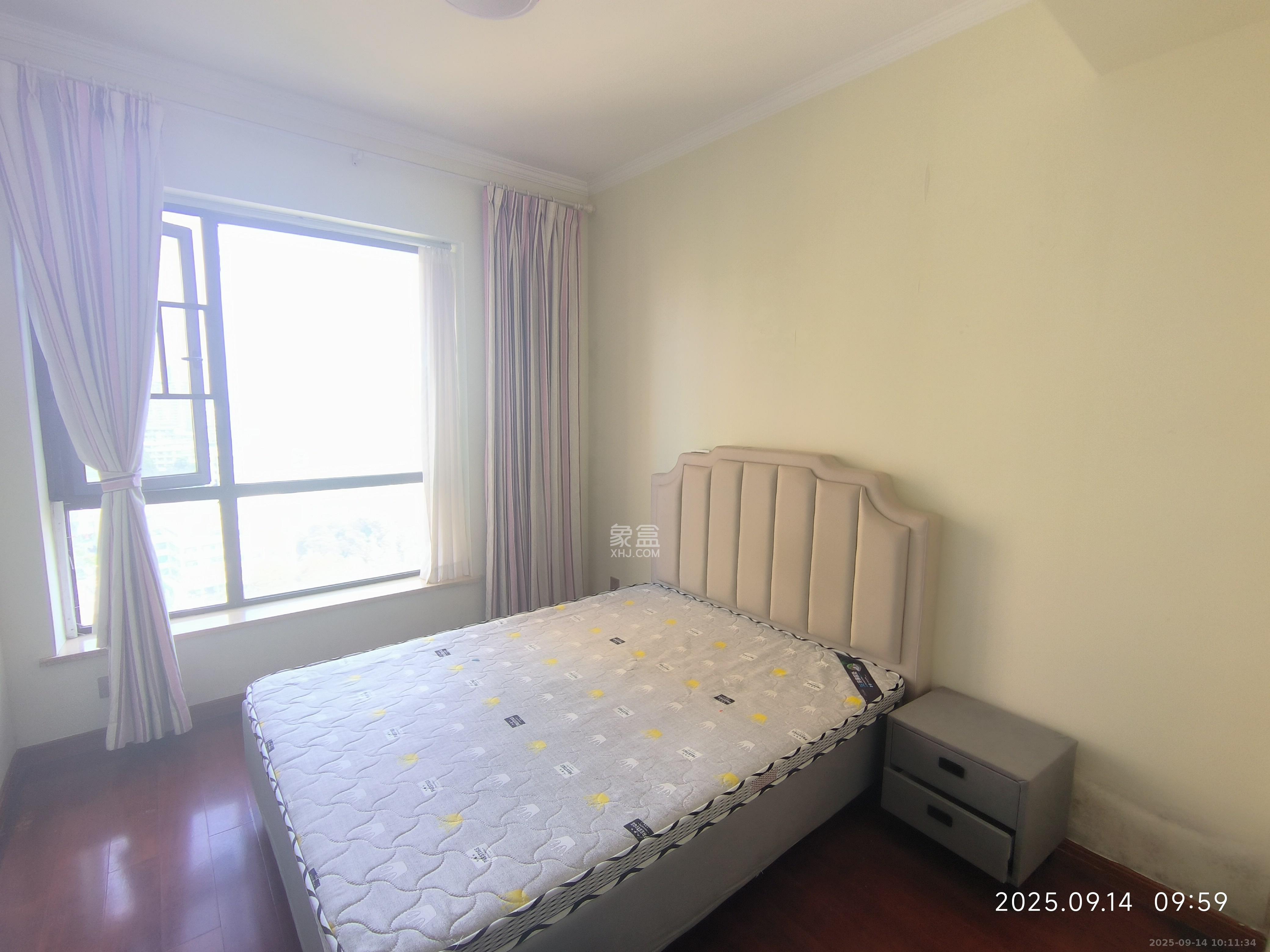 梅溪湖金茂悦（金悦雅苑）  4室2厅2卫    3900.0元/月室内图