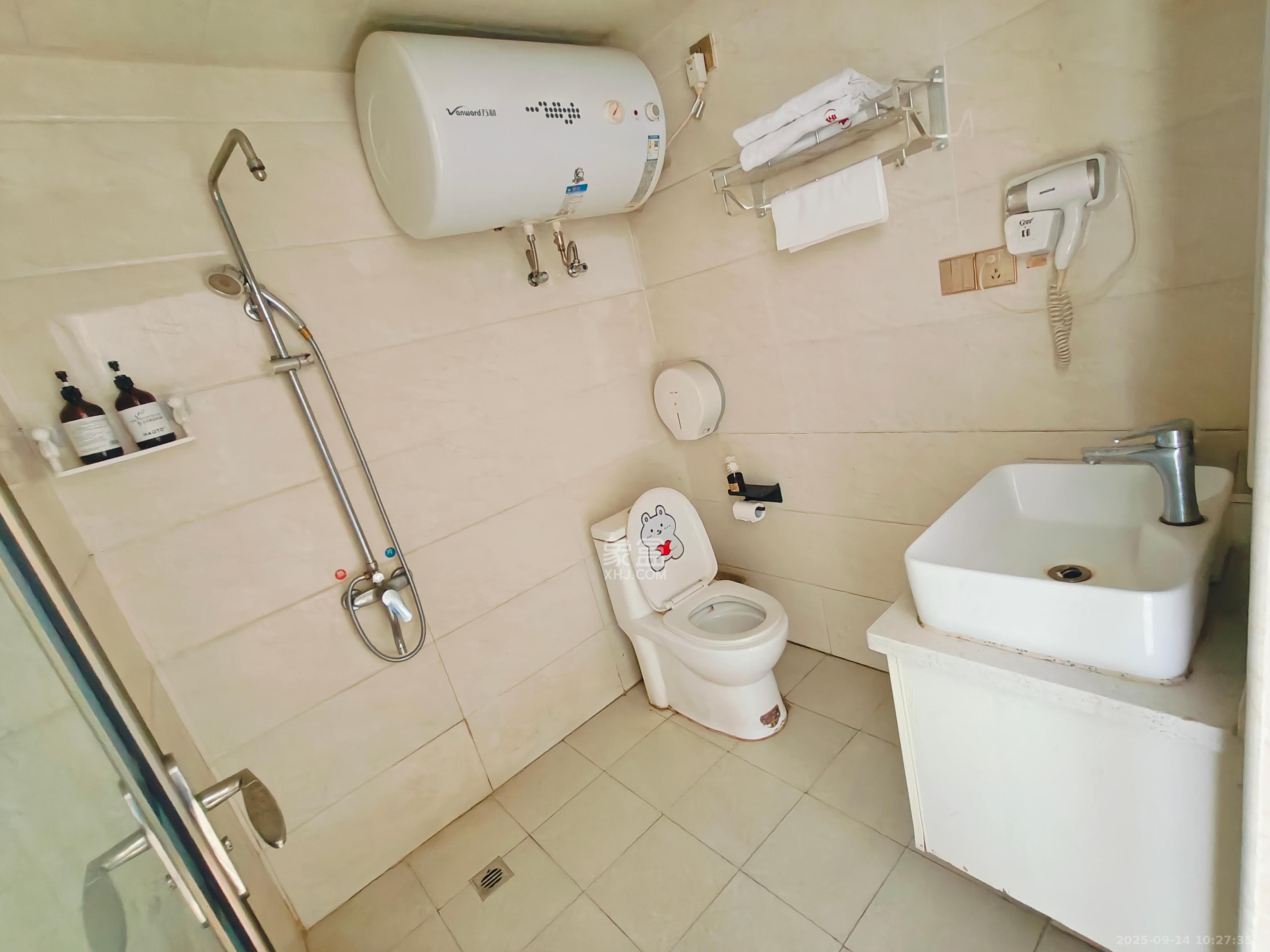 MOMA当代广场 1室1厅1卫 1100.0元/月 MOMA当代广场 1室1厅1卫 1100.0元/月室内图