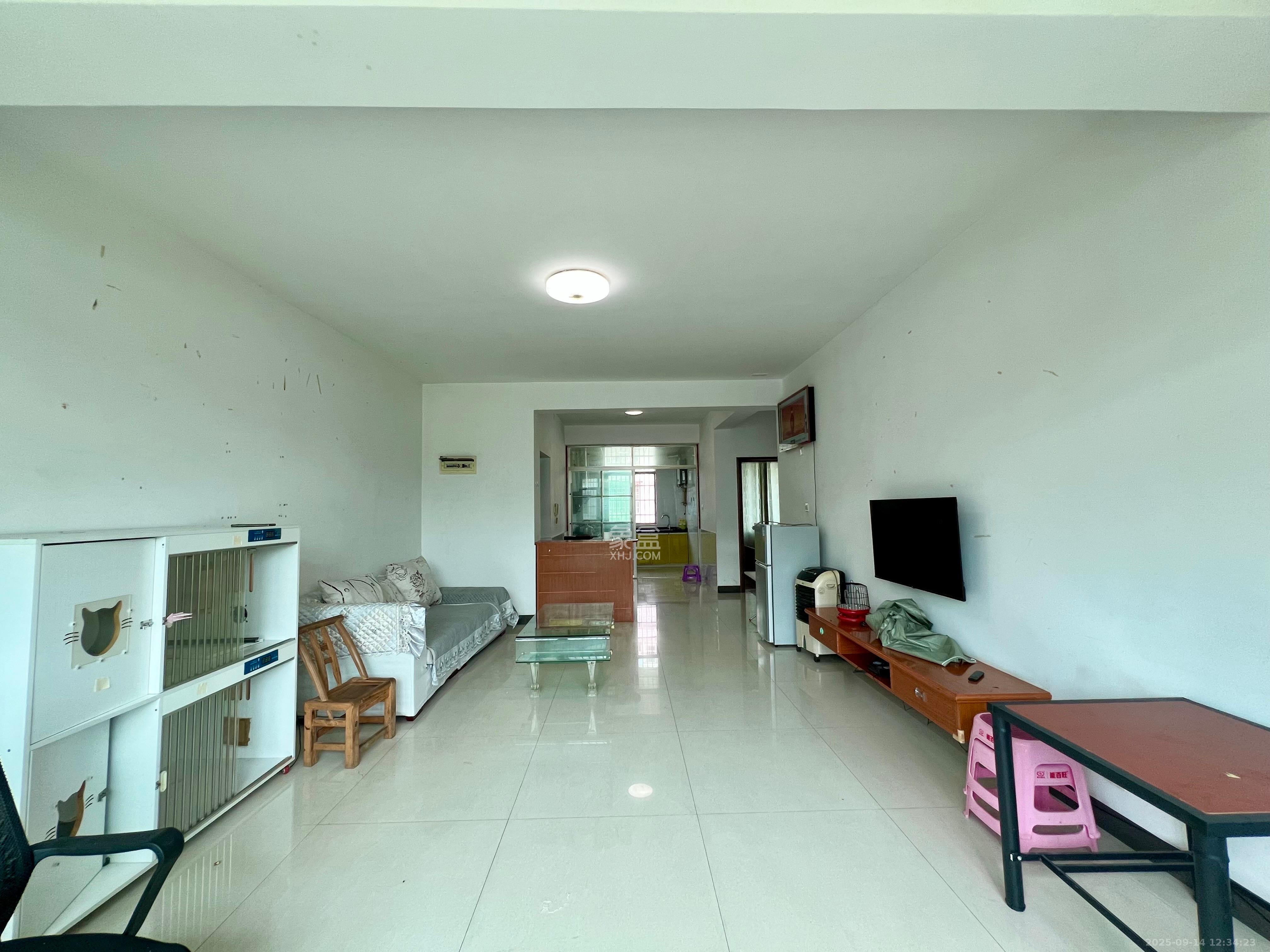 兴联创新小区  2室2厅1卫    1200.0元/月室内图