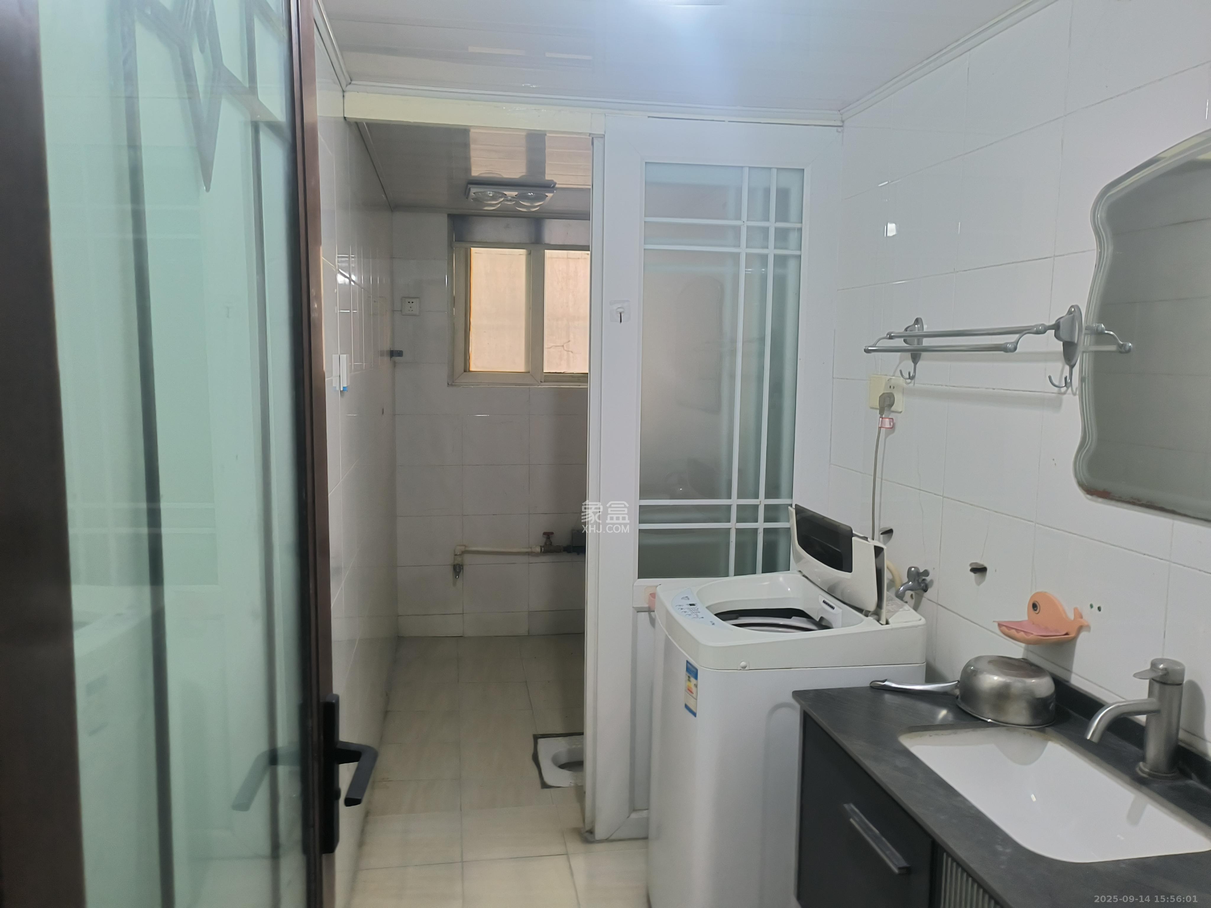 鑫邮小区 3室2厅2卫 2100.0元/月 鑫邮小区 3室2厅2卫 2100.0元/月室内图