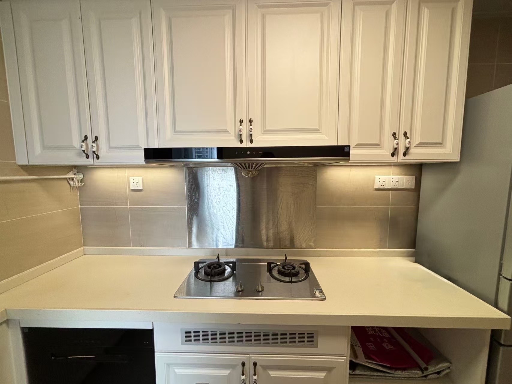 恒大美丽沙天瑞湾  3室2厅1卫    2600.0元/月室内图