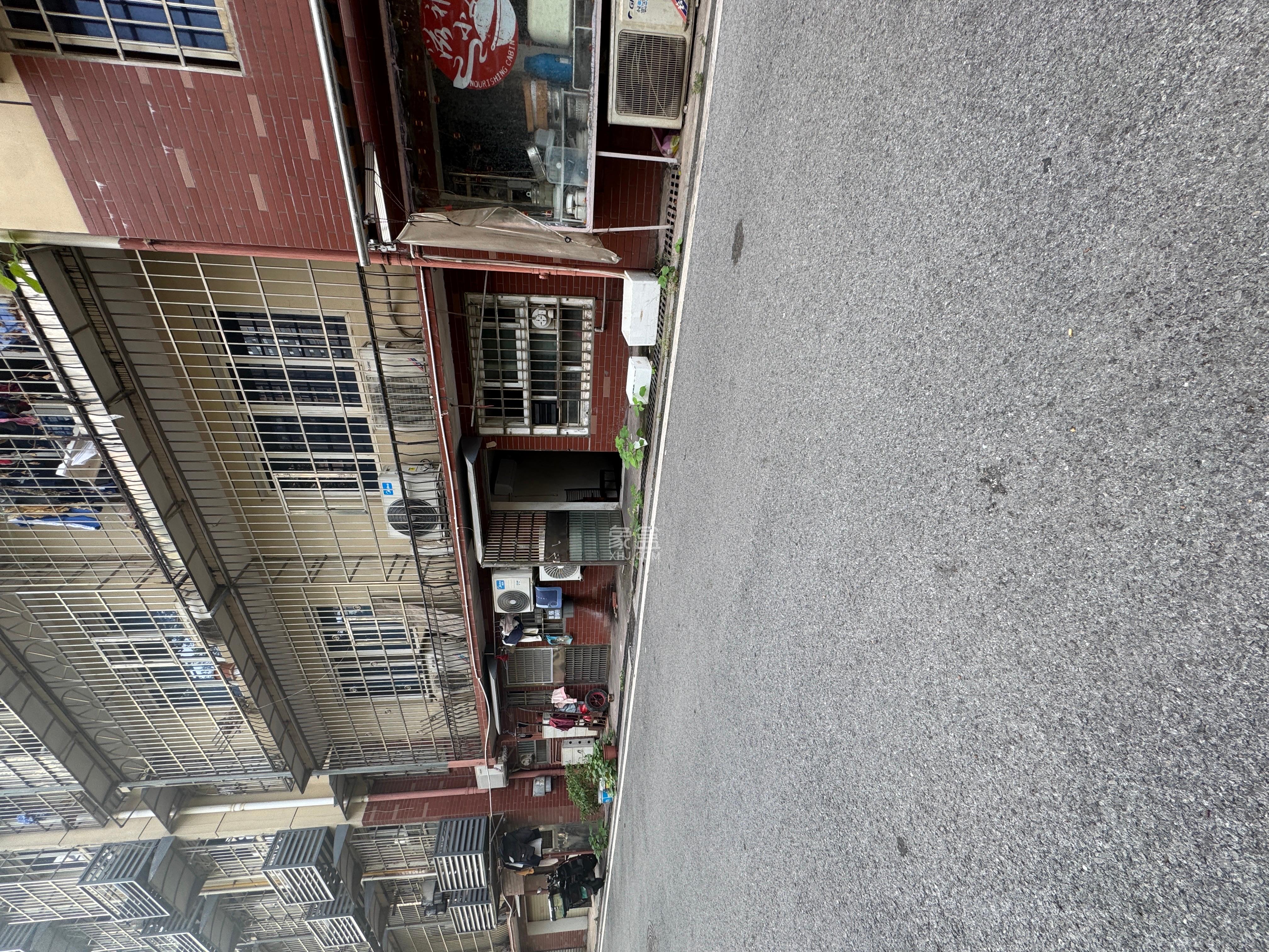 公交金盆小区 1室1厅1卫 800.0元/月 公交金盆小区 1室1厅1卫 800.0元/月室内图