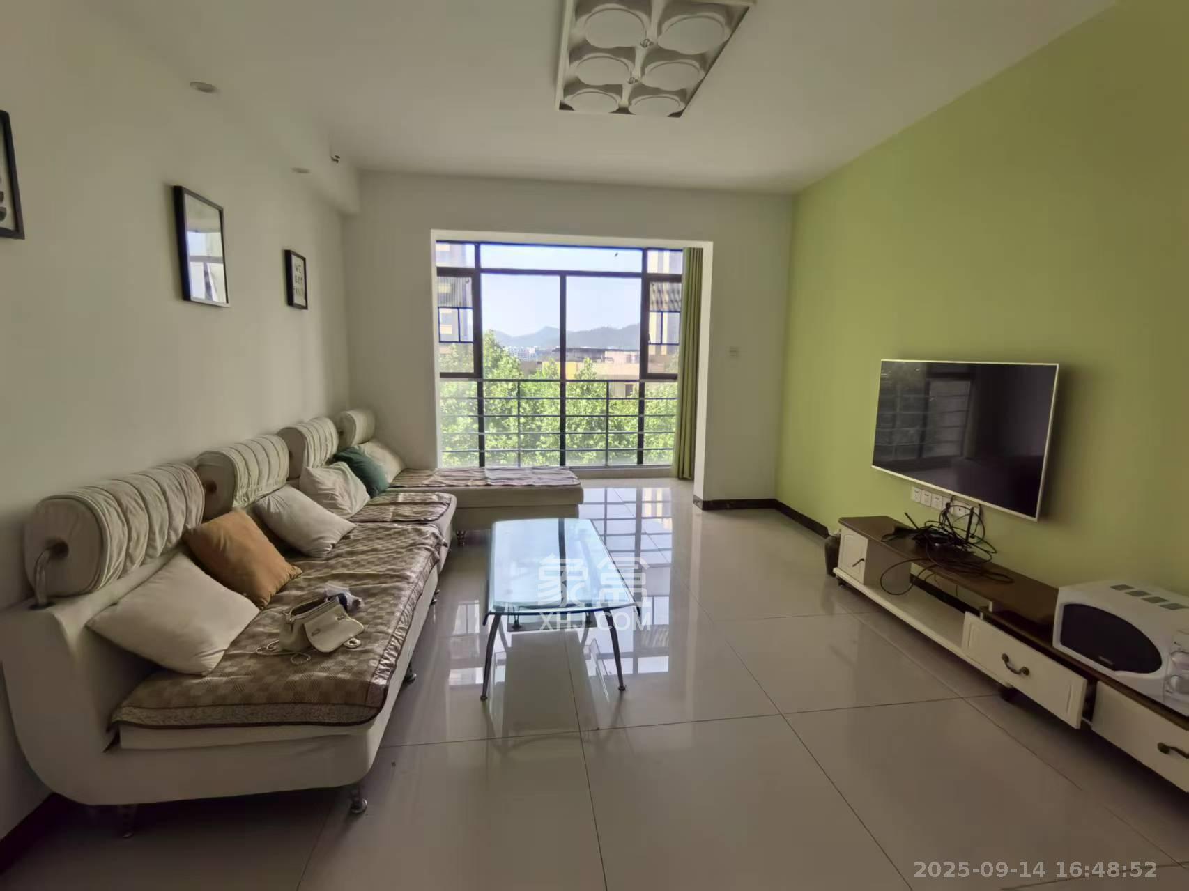 梅溪湖金茂湾  4室2厅2卫    2600.0元/月室内图