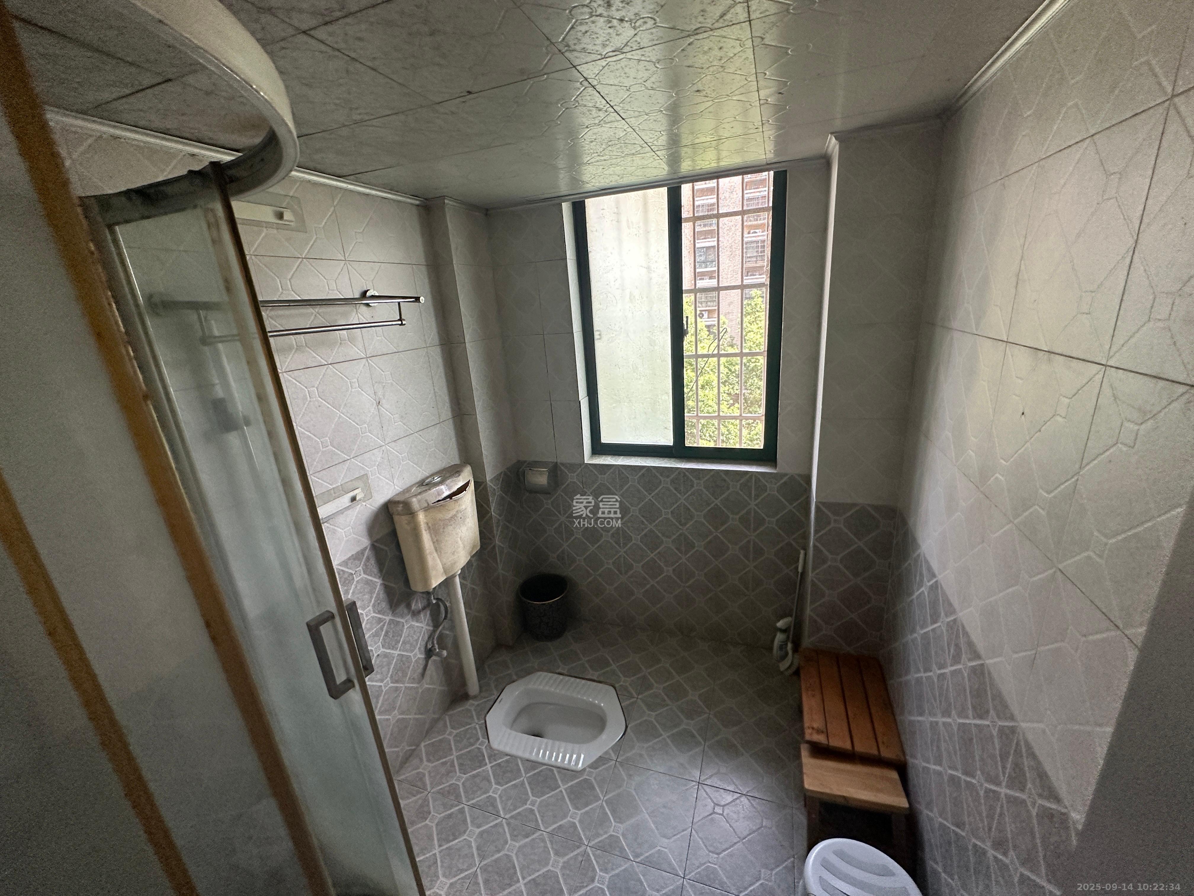 麓枫和苑 3室2厅2卫 3000.0元/月 麓枫和苑 3室2厅2卫 3000.0元/月室内图