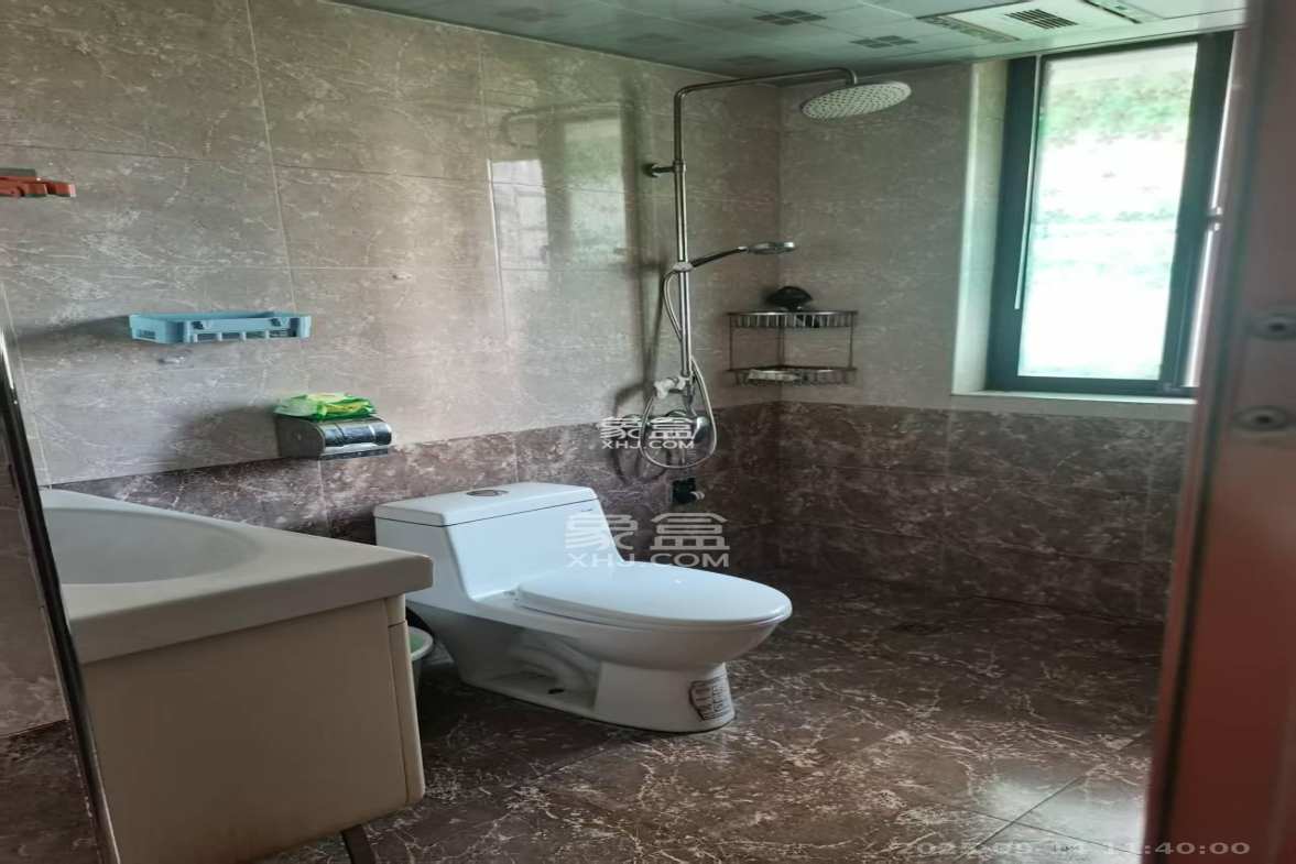 中建麓山和苑 3室2厅2卫 2200.0元/月 中建麓山和苑 3室2厅2卫 2200.0元/月室内图