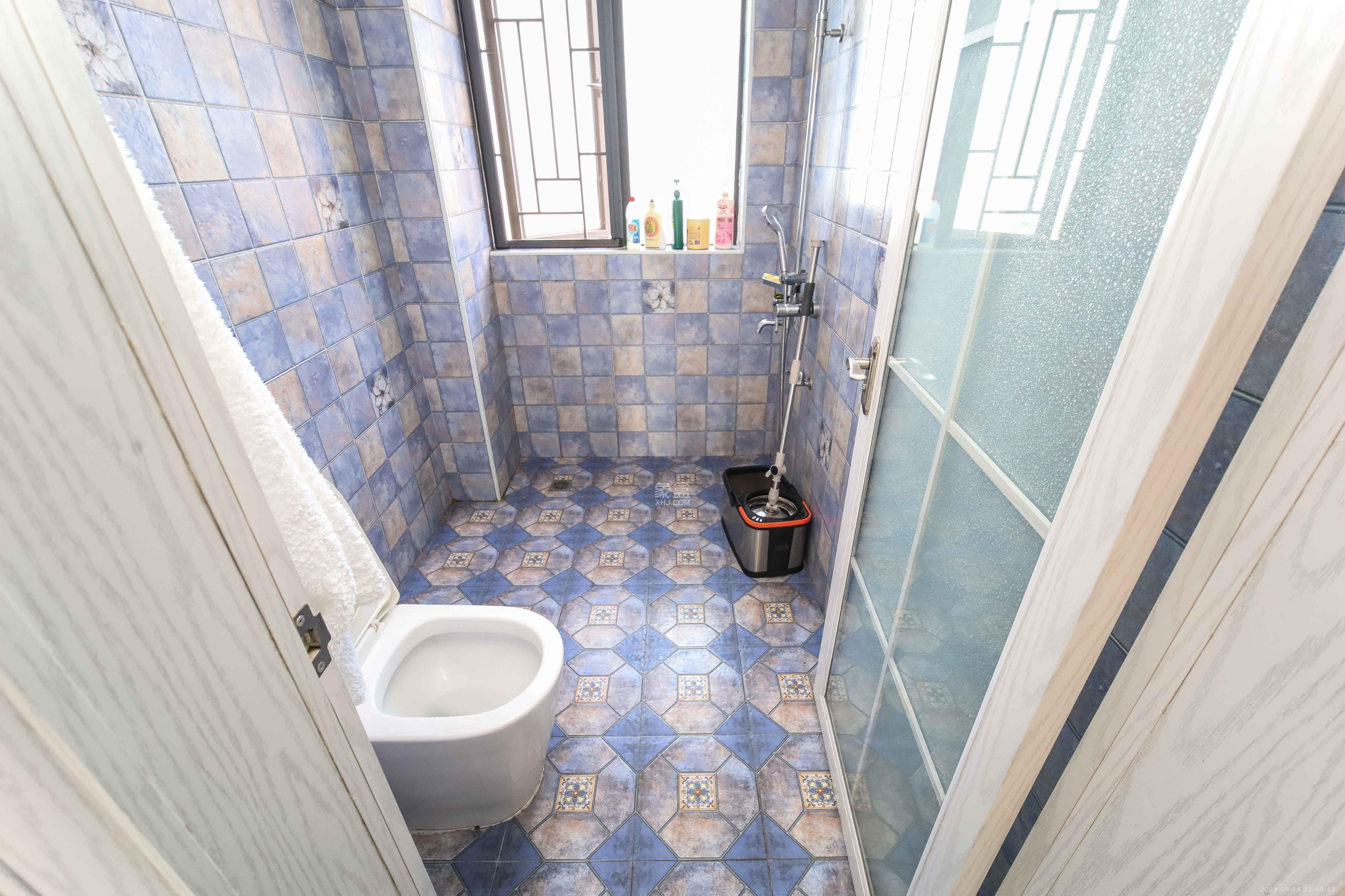 湘域熙岸 3室2厅1卫 115.0万 湘域熙岸 3室2厅1卫 115.0万卫生间