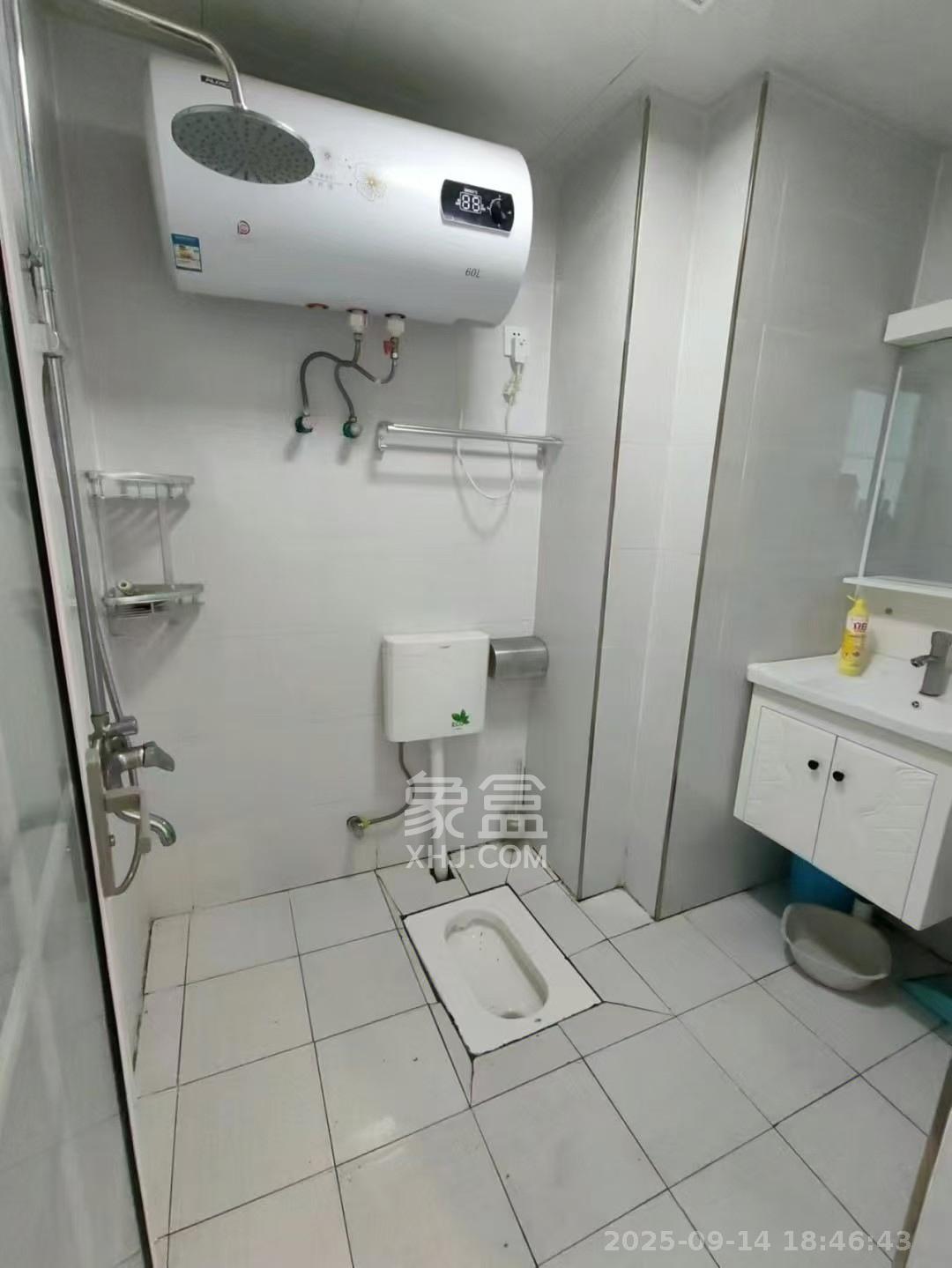 湘粮国际领寓(湘粮国际粮油水产交易中心)  1室1厅1卫    1000.0元/月 湘粮国际领寓(湘粮国际粮油水产交易中心)  1室1厅1卫    1000.0元/月室内图