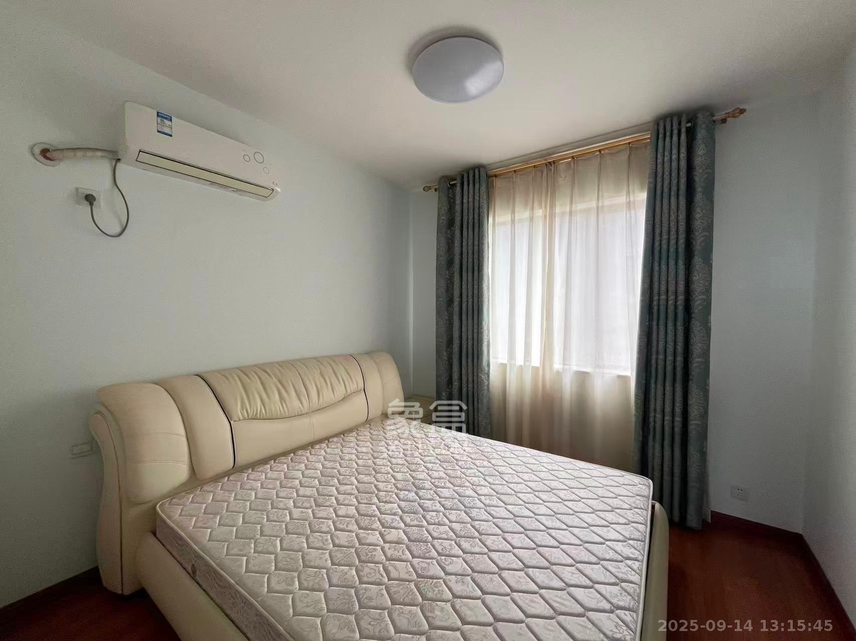 印山蓝色海岸 2室2厅1卫 2000.0元/月 印山蓝色海岸 2室2厅1卫 2000.0元/月室内图