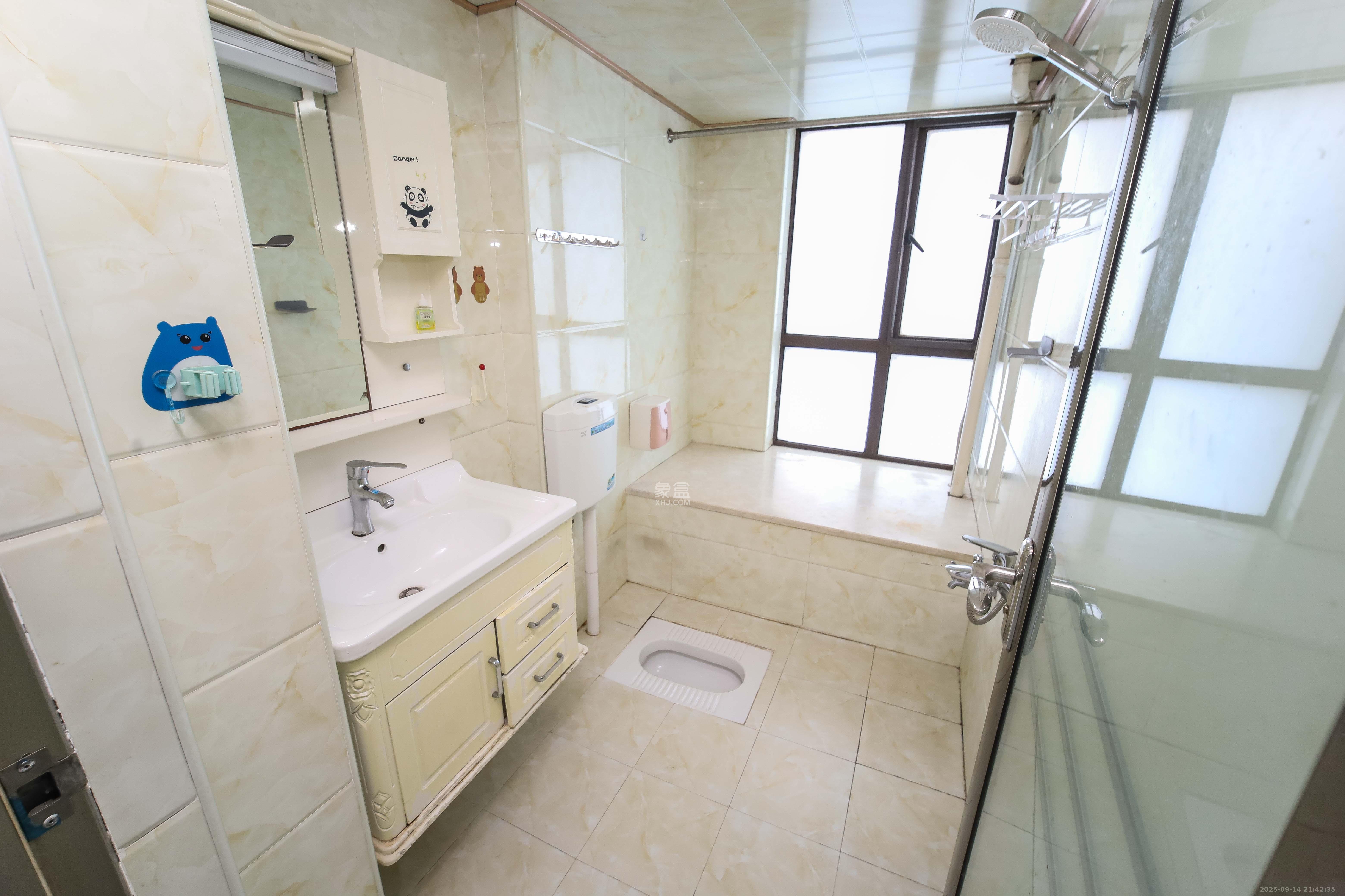 天下一家 2室2厅1卫 72.0万 天下一家 2室2厅1卫 72.0万卫生间