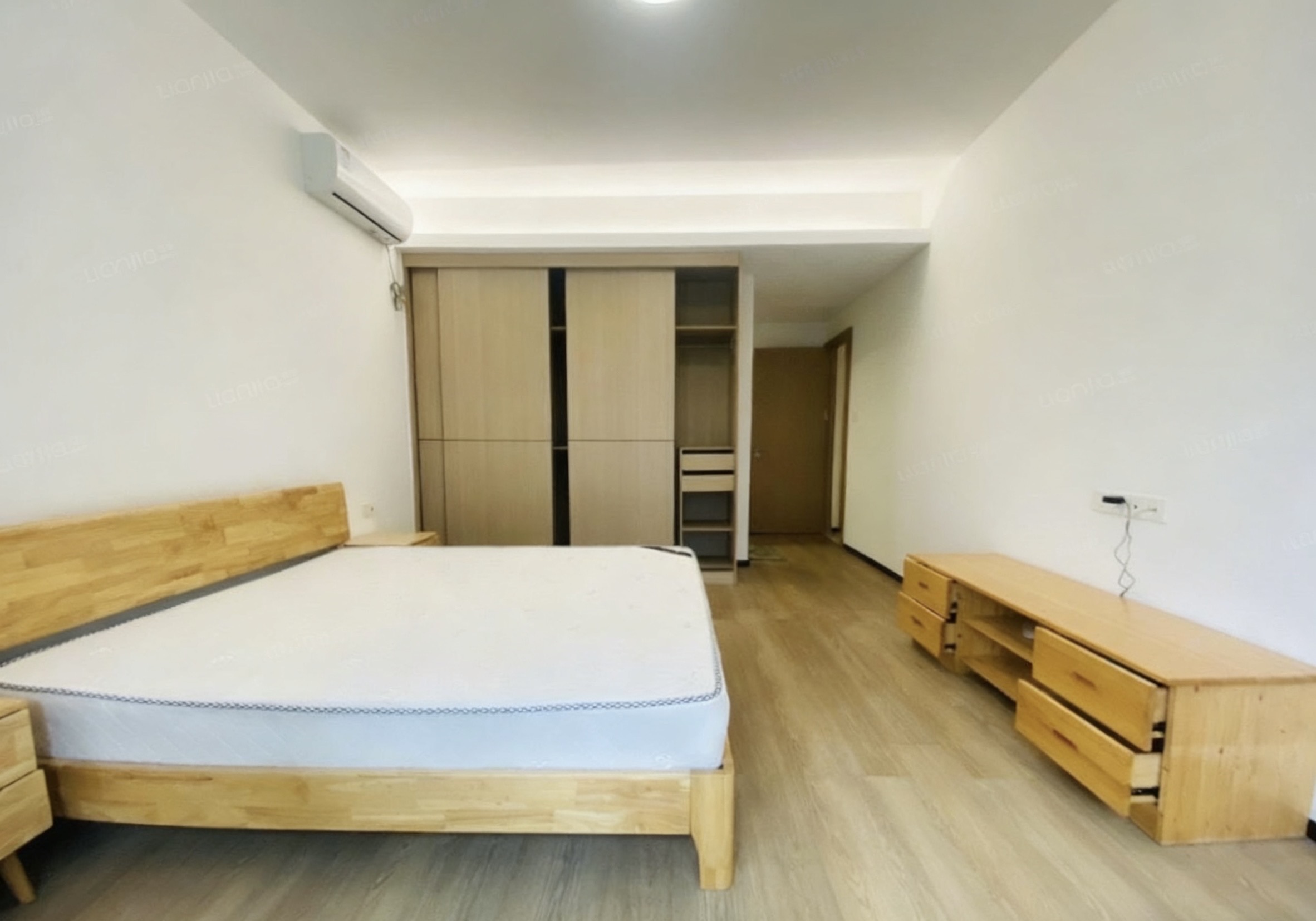 华润中心二期东悦府 3室2厅2卫 6000.0元/月 华润中心二期东悦府 3室2厅2卫 6000.0元/月室内图