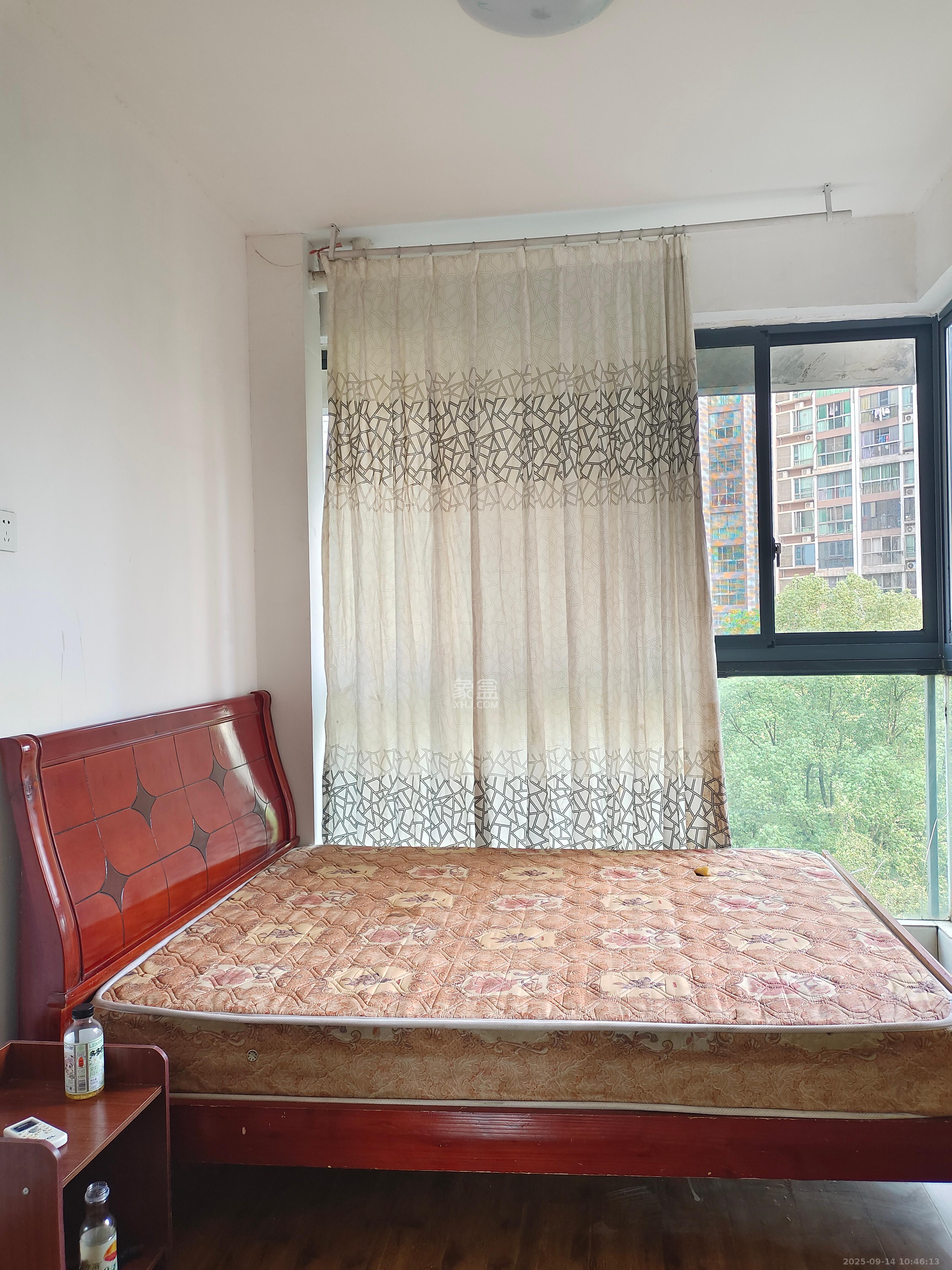 新城新世界一二三期 3室2厅1卫 2200.0元/月 新城新世界一二三期 3室2厅1卫 2200.0元/月室内图