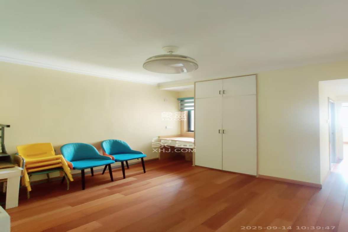 勤诚达境界城  3室2厅2卫    2400.0元/月 勤诚达境界城  3室2厅2卫    2400.0元/月室内图