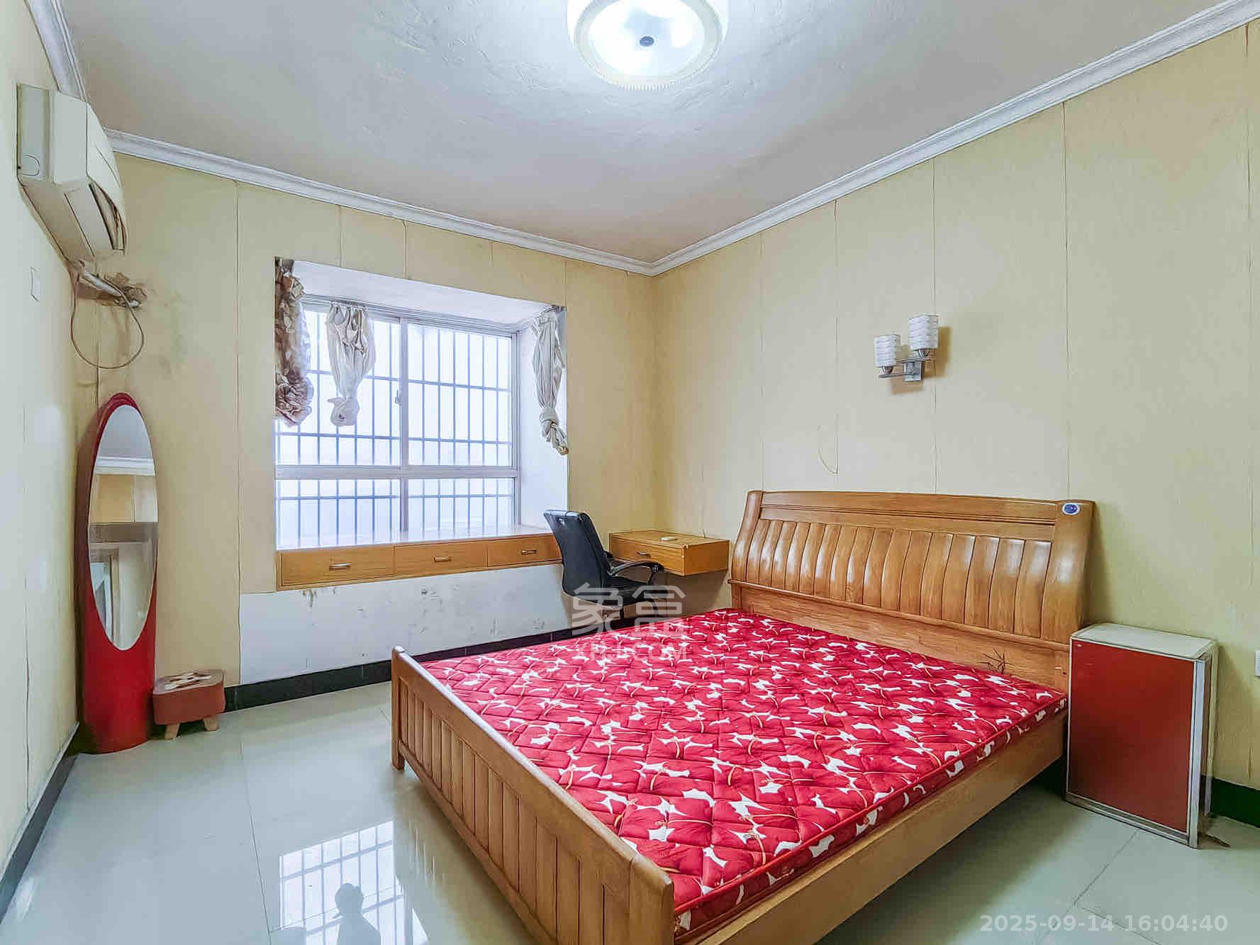 紫晶城 1室1厅1卫 1200.0元/月 紫晶城 1室1厅1卫 1200.0元/月室内图