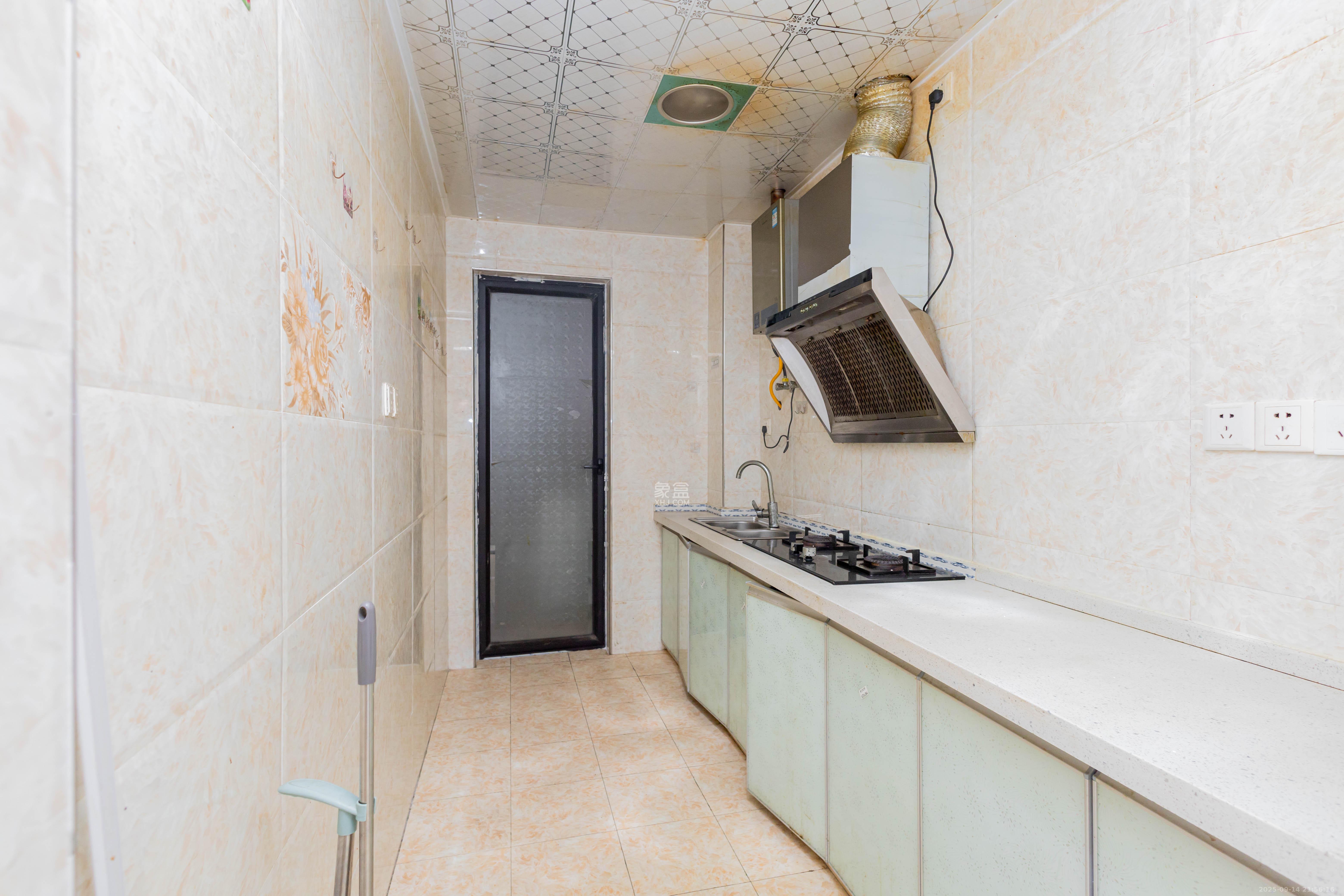 康桥长郡  2室2厅1卫    39.8万 康桥长郡  2室2厅1卫    39.8万厨房