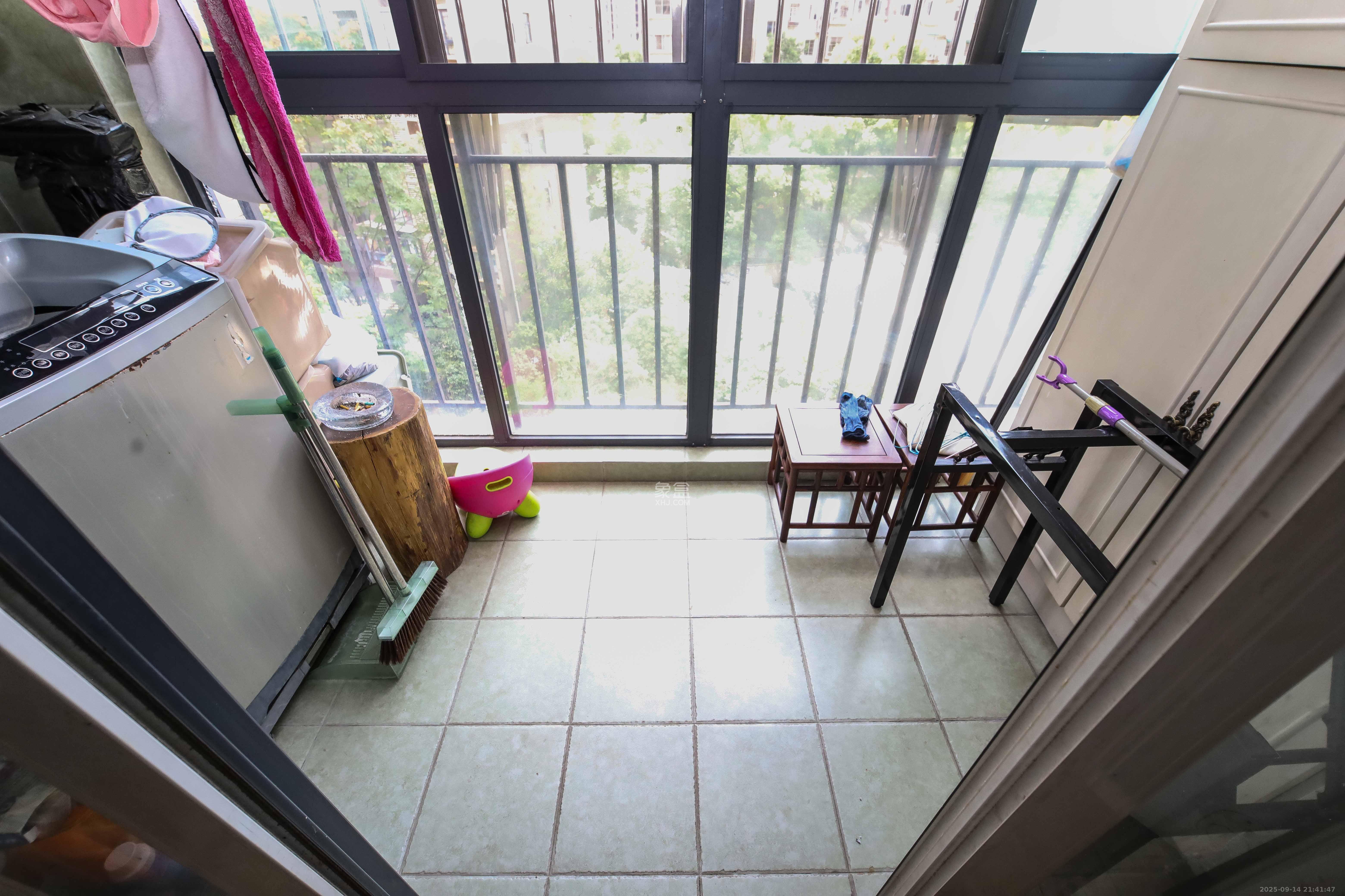 泊爱蓝湾  2室2厅1卫    70.0万 泊爱蓝湾  2室2厅1卫    70.0万阳台