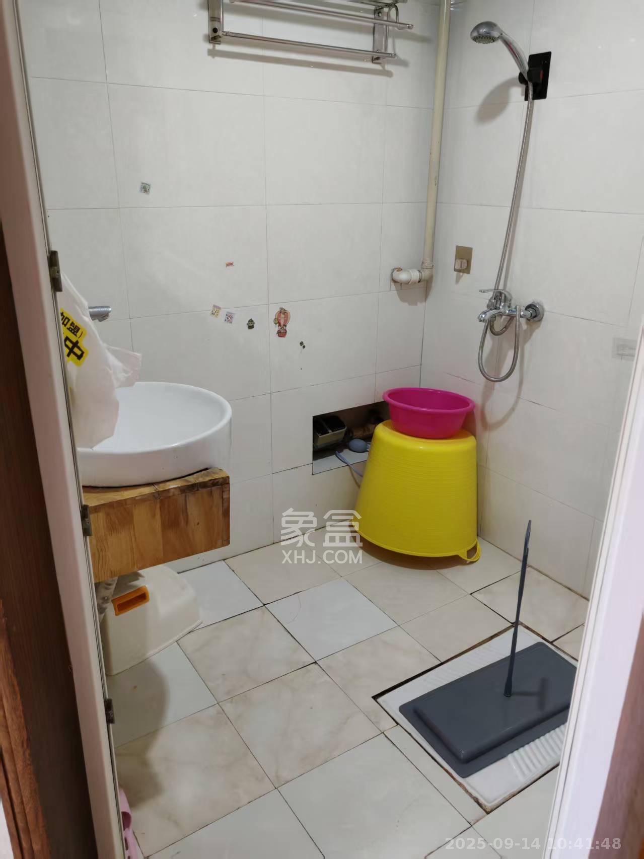 都市家园 1室1厅1卫 1600.0元/月 都市家园 1室1厅1卫 1600.0元/月室内图