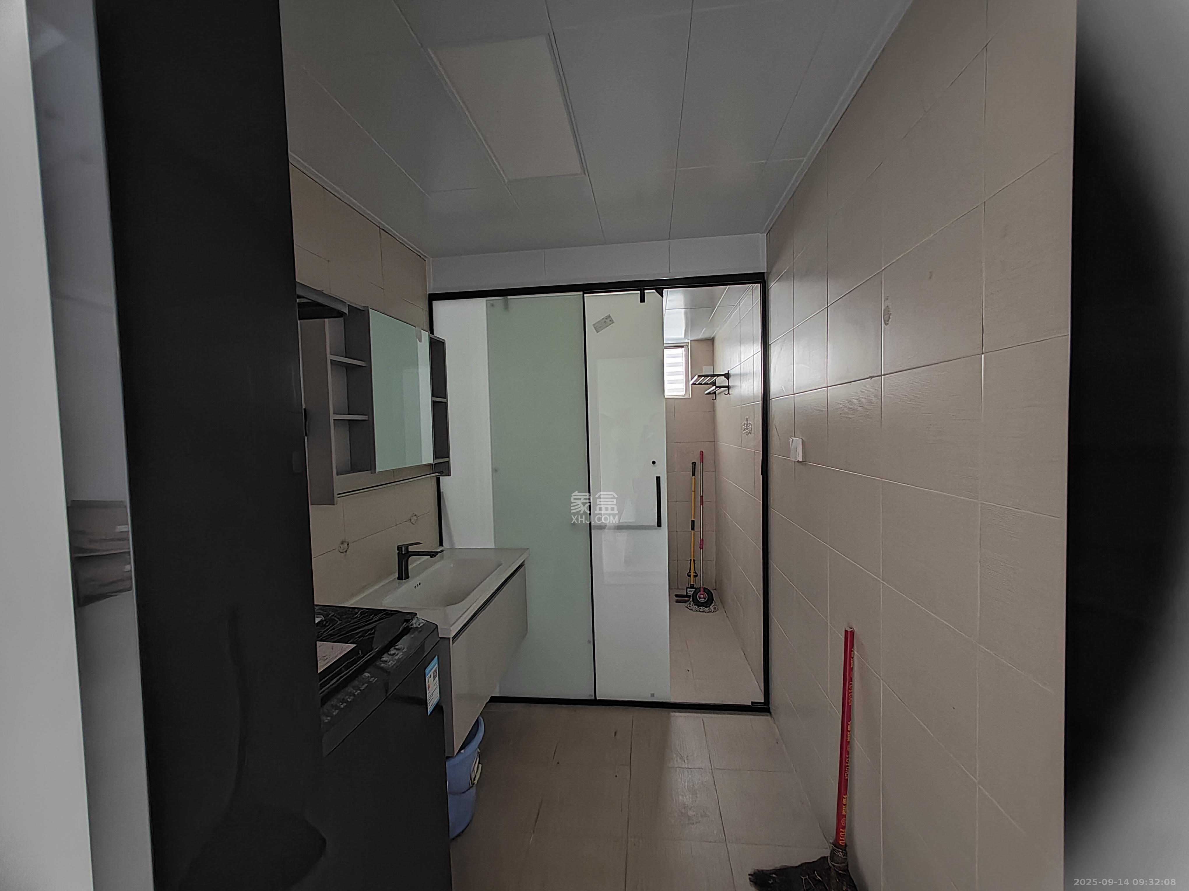 一心花苑 3室1厅1卫 3600.0元/月 一心花苑 3室1厅1卫 3600.0元/月室内图