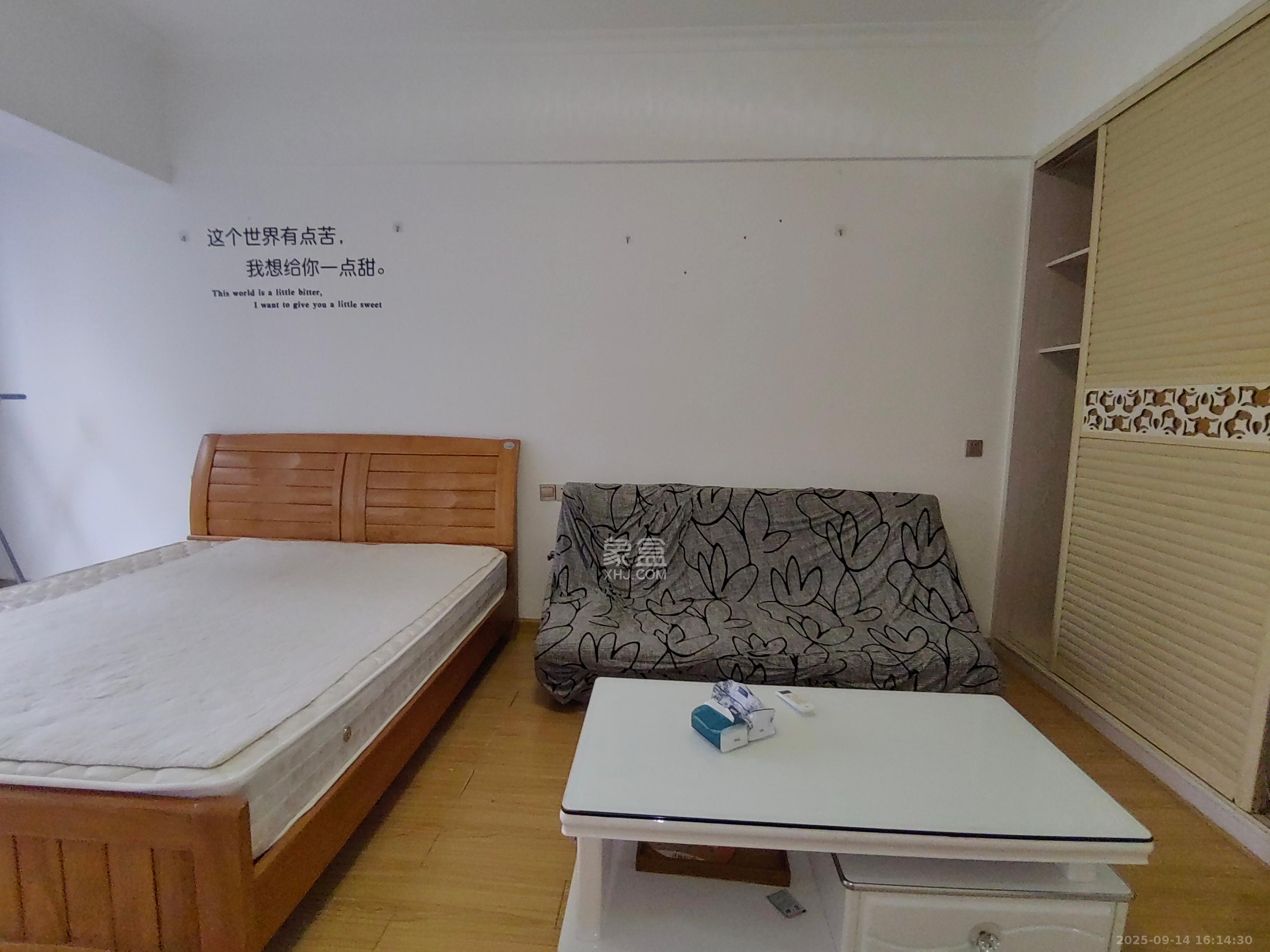 乐尚城 1室1厅1卫 1300.0元/月 乐尚城 1室1厅1卫 1300.0元/月室内图