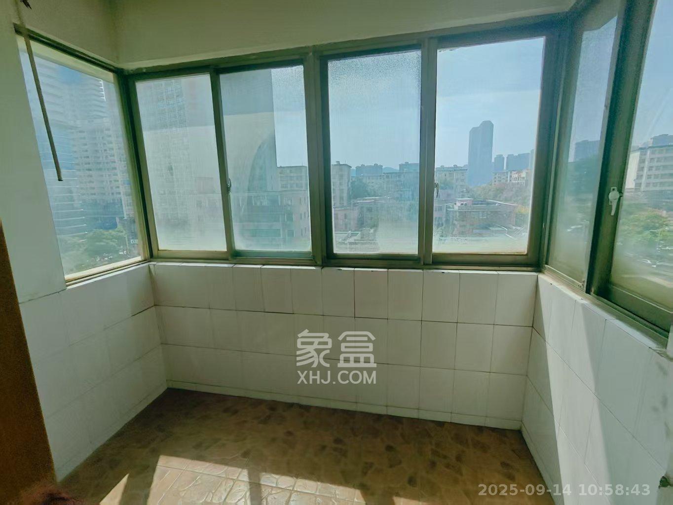 阳明山庄  2室2厅1卫    1800.0元/月室内图