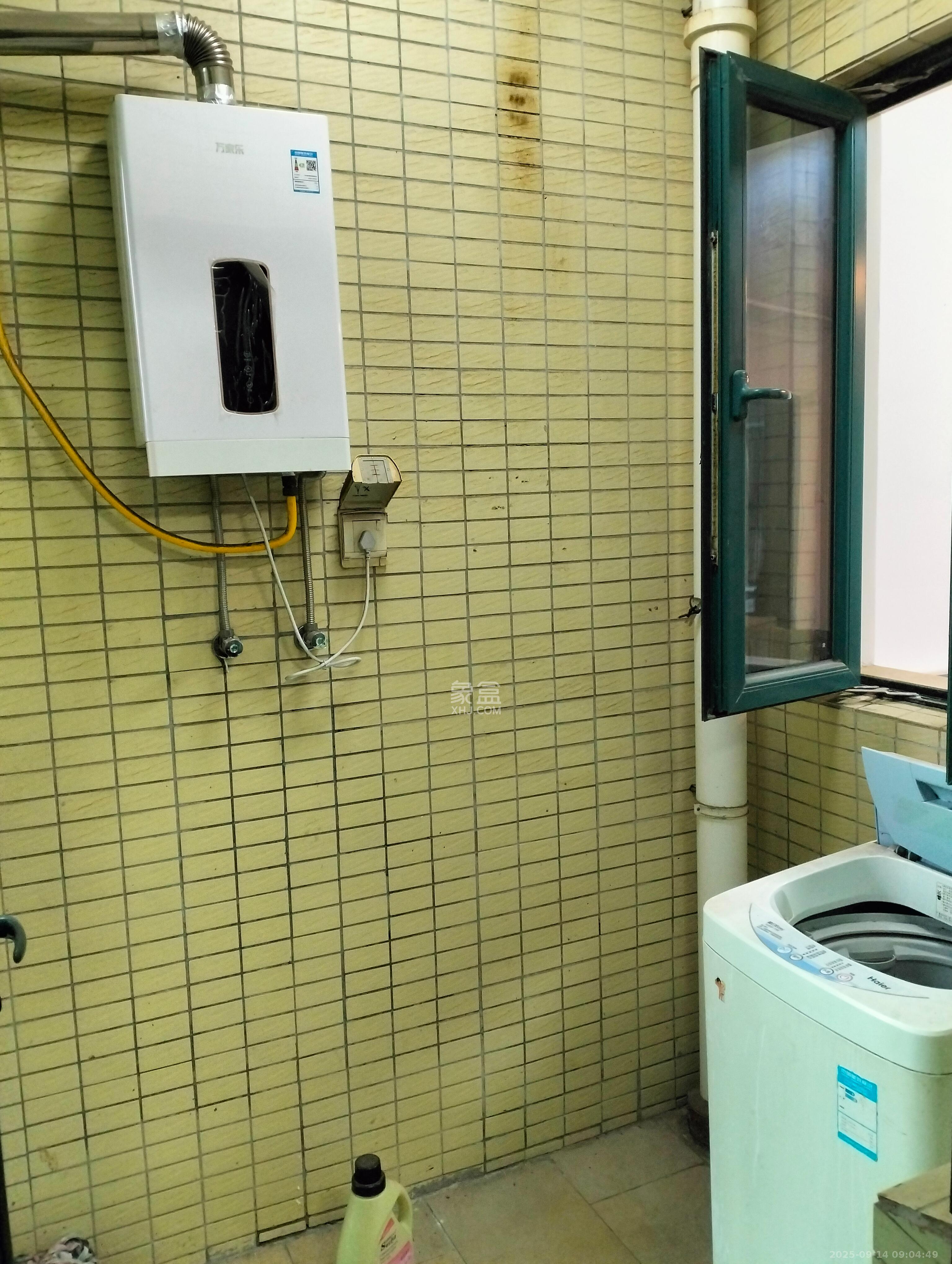 恒大华府 3室2厅1卫 2200.0元/月 恒大华府 3室2厅1卫 2200.0元/月室内图