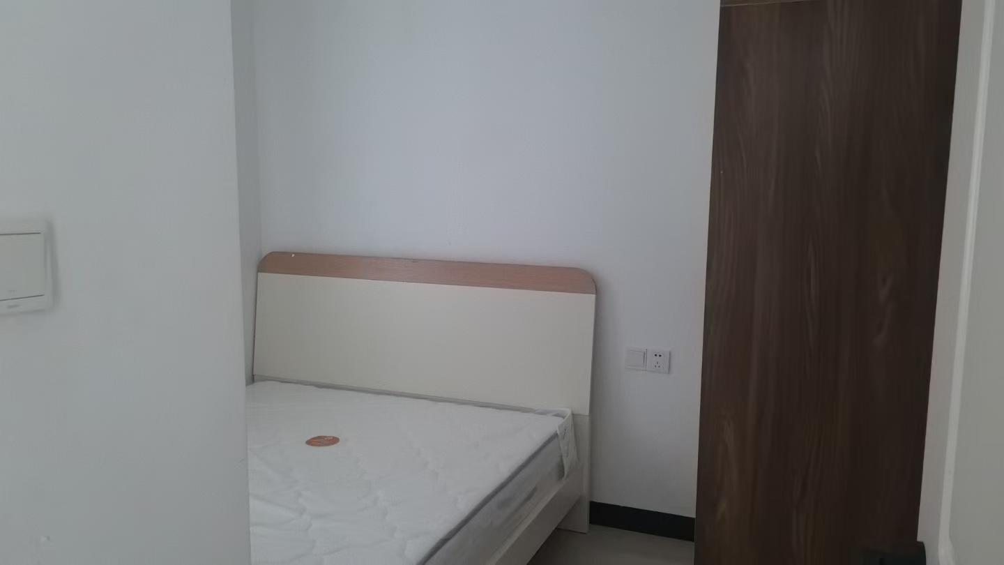 华盛中央公园  3室1厅1卫    1800.0元/月 华盛中央公园  3室1厅1卫    1800.0元/月室内图