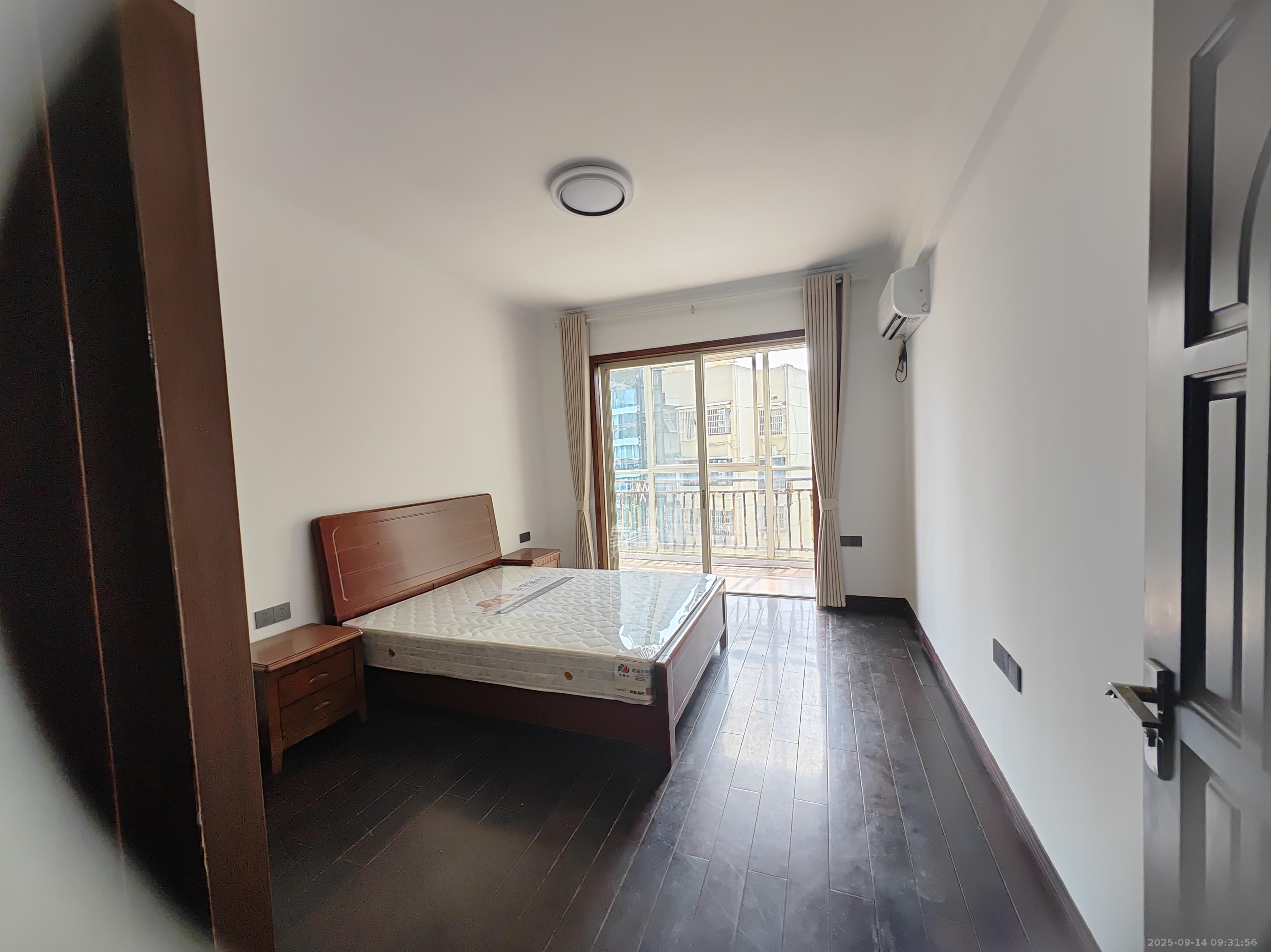 一心花苑 3室1厅1卫 3600.0元/月 一心花苑 3室1厅1卫 3600.0元/月室内图