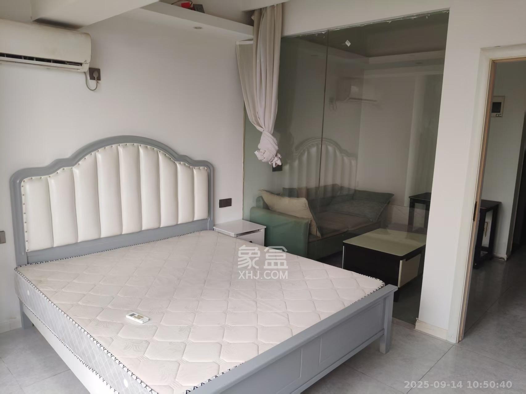 C-park天悦城(紫檀溪苑二期)  1室0厅0卫    1600.0元/月 C-park天悦城(紫檀溪苑二期)  1室0厅0卫    1600.0元/月室内图