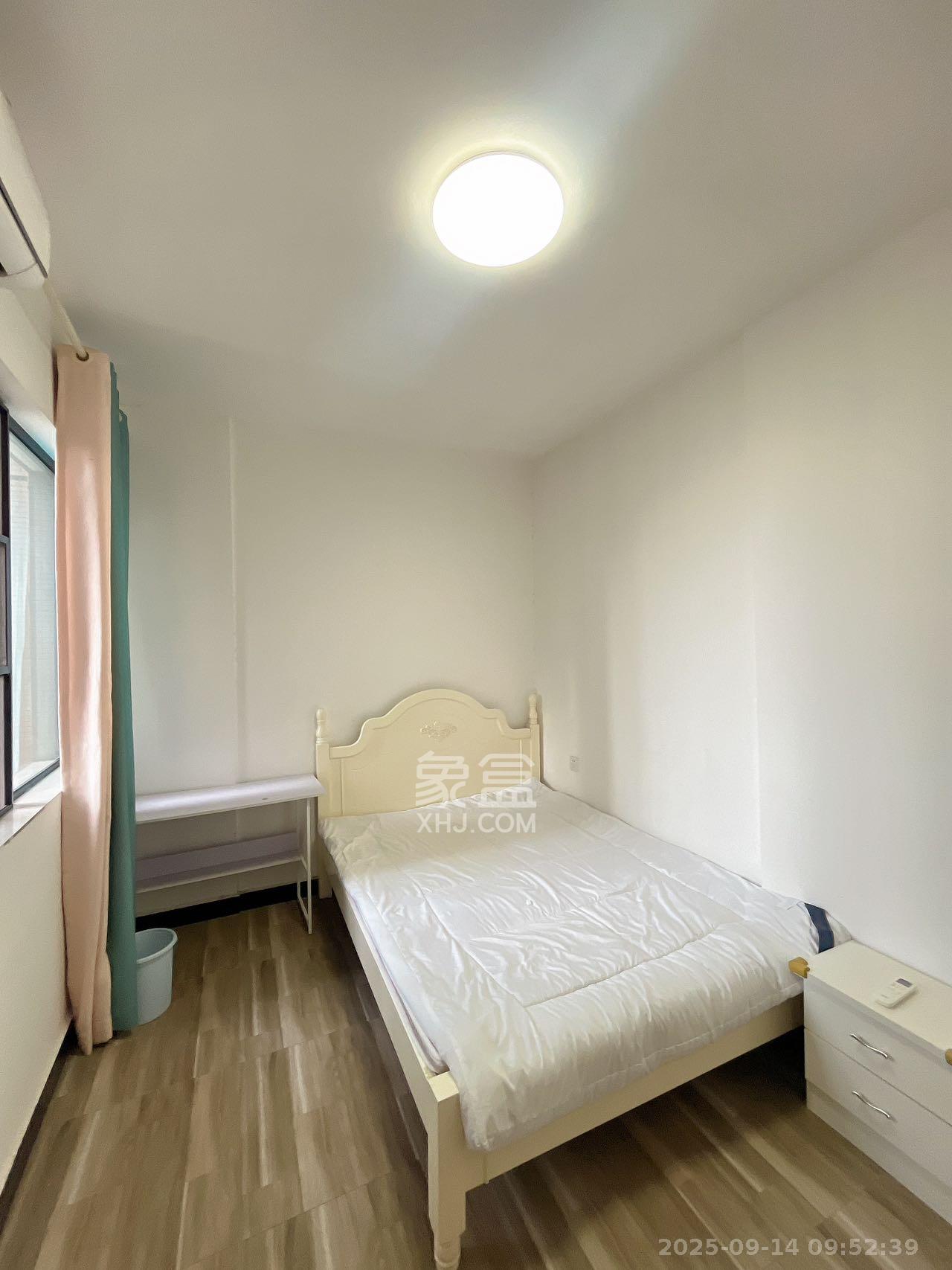 长房云时代 3室1厅1卫 2100.0元/月 长房云时代 3室1厅1卫 2100.0元/月室内图