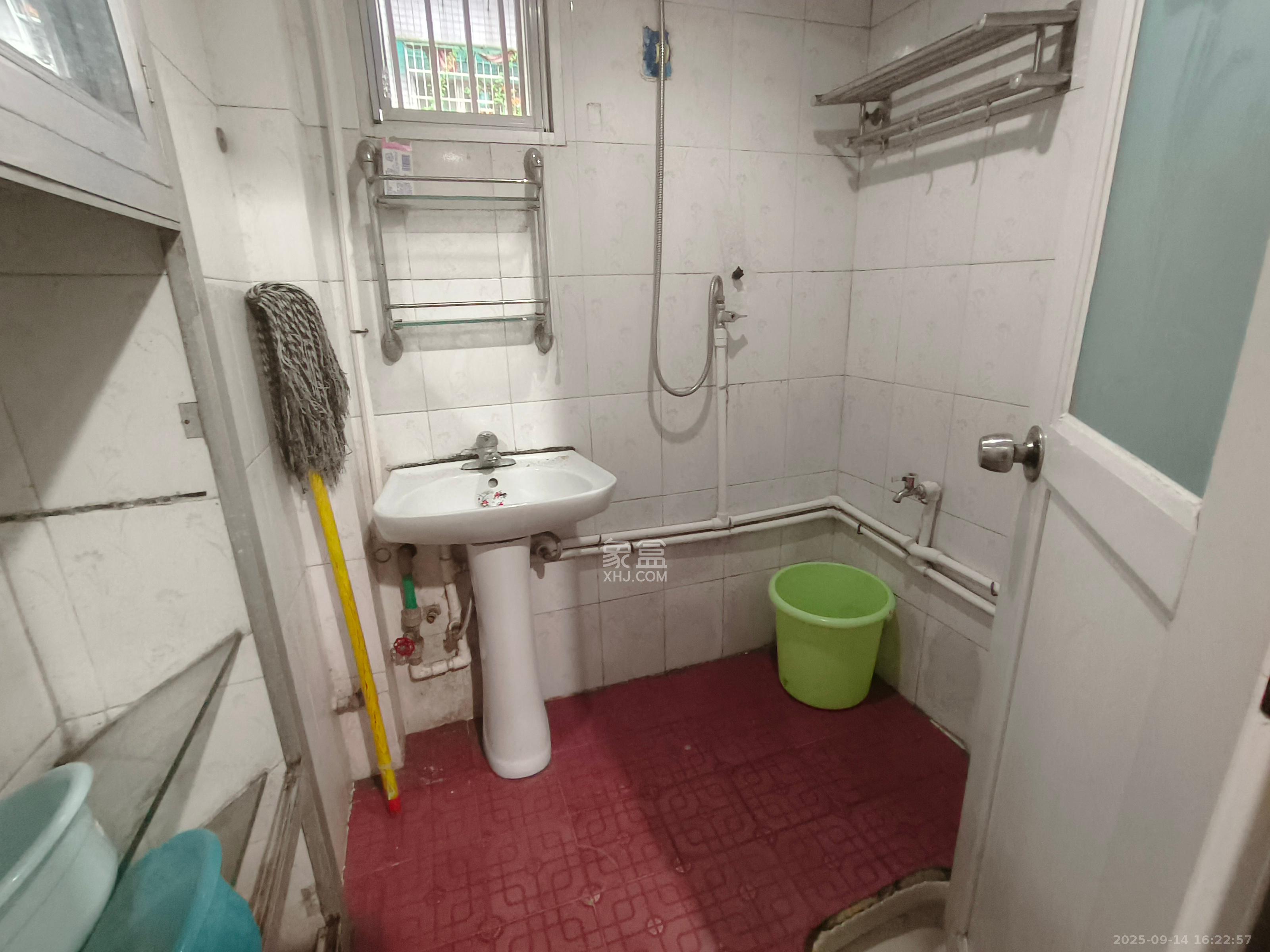 南门口晏家塘社区 2室1厅1卫 1500.0元/月 南门口晏家塘社区 2室1厅1卫 1500.0元/月室内图