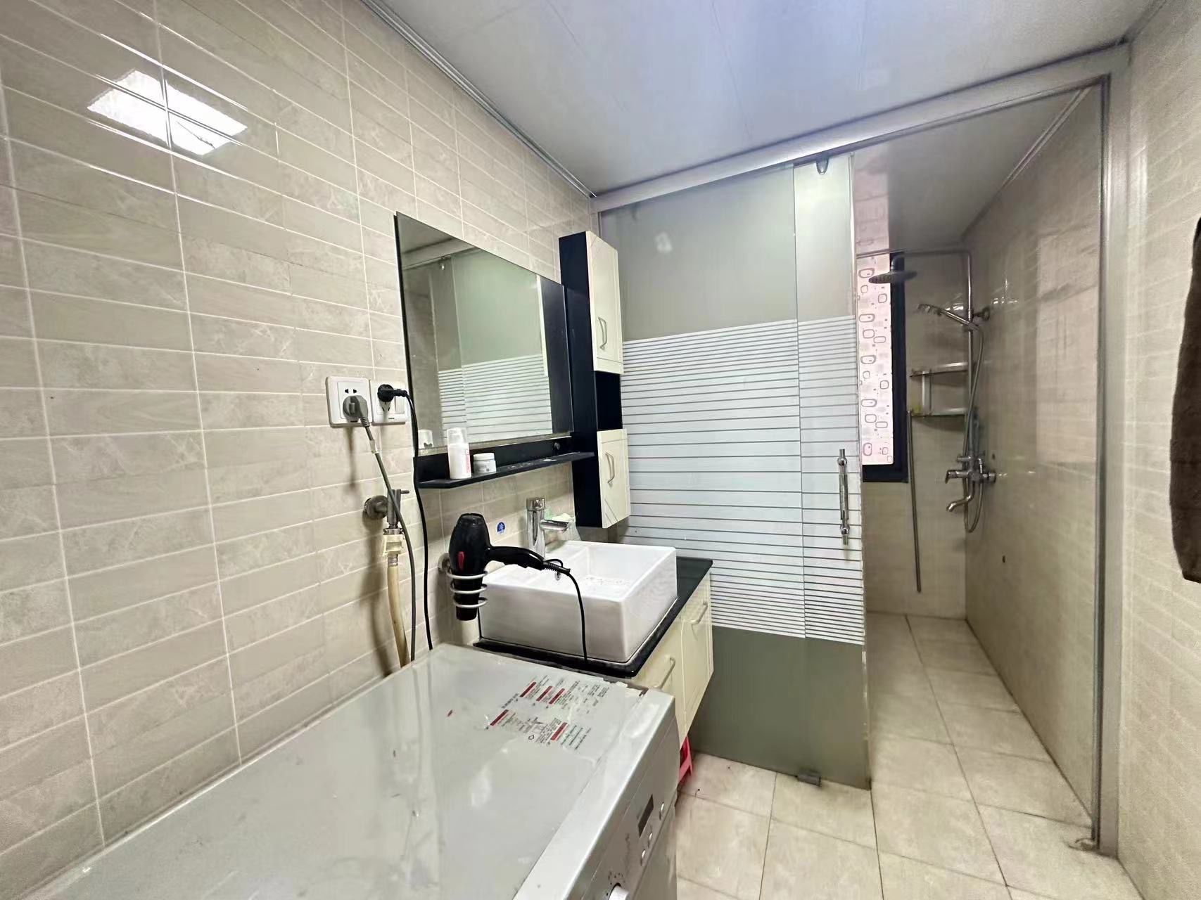 蒸湘世纪城 1室0厅0卫 1800.0元/月 蒸湘世纪城 1室0厅0卫 1800.0元/月室内图