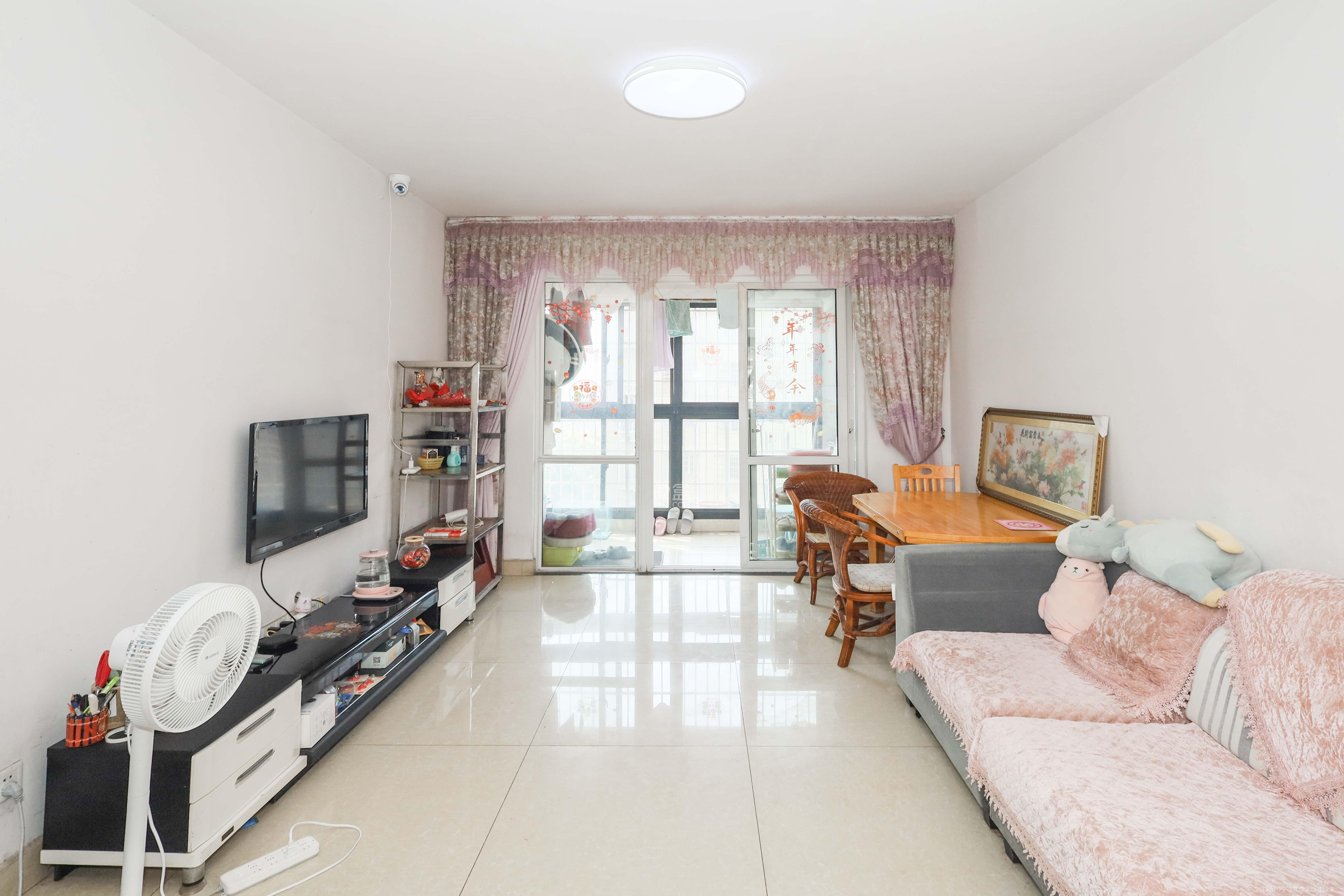 可可小城(麓谷可可小城) 2室2厅1卫 76.8万 可可小城(麓谷可可小城) 2室2厅1卫 76.8万客厅