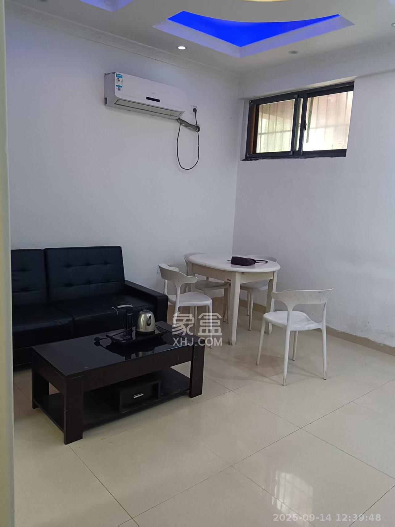 中建芙蓉工社 2室1厅1卫 1250.0元/月 中建芙蓉工社 2室1厅1卫 1250.0元/月室内图