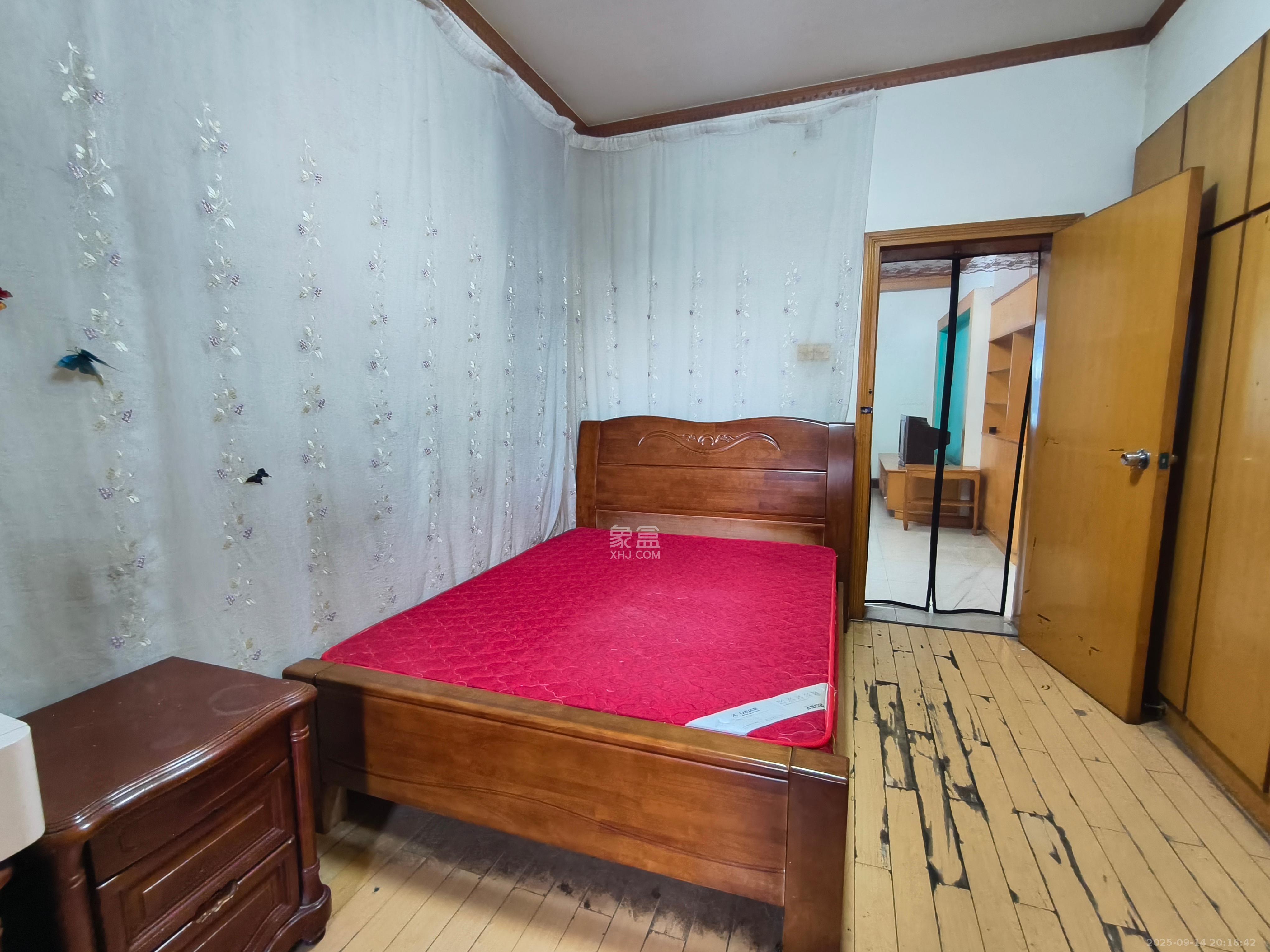 环达路桥  3室2厅1卫    1400.0元/月室内图