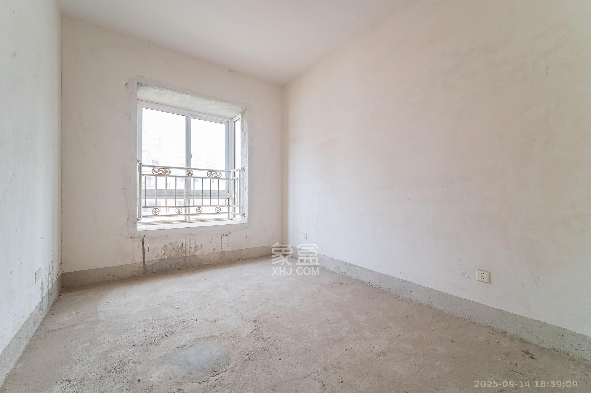 陶然居  4室2厅2卫    162.0万其他